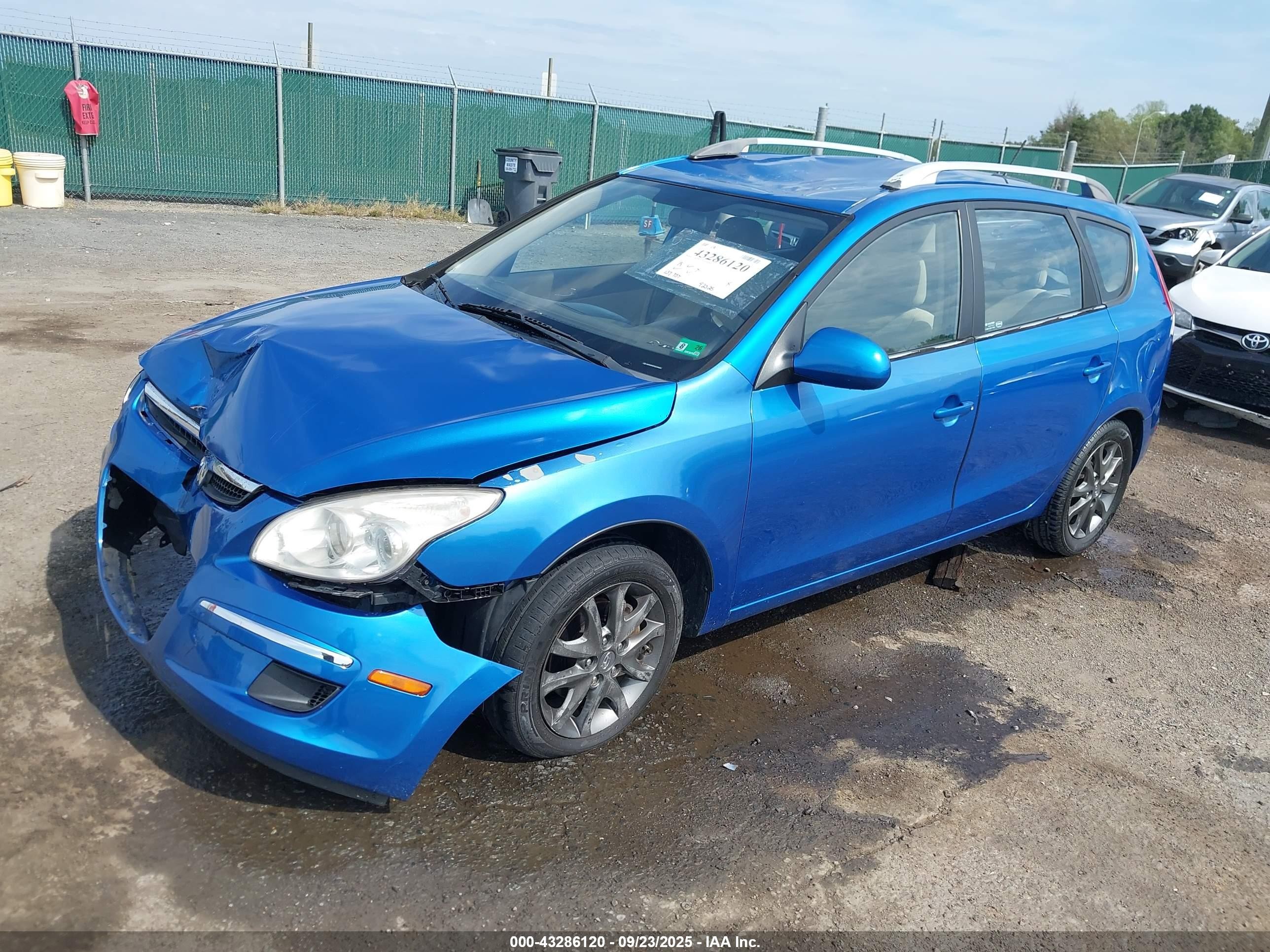 2012 Hyundai Elantra Touring Gls Blue vin: KMHDC8AE5CU134660