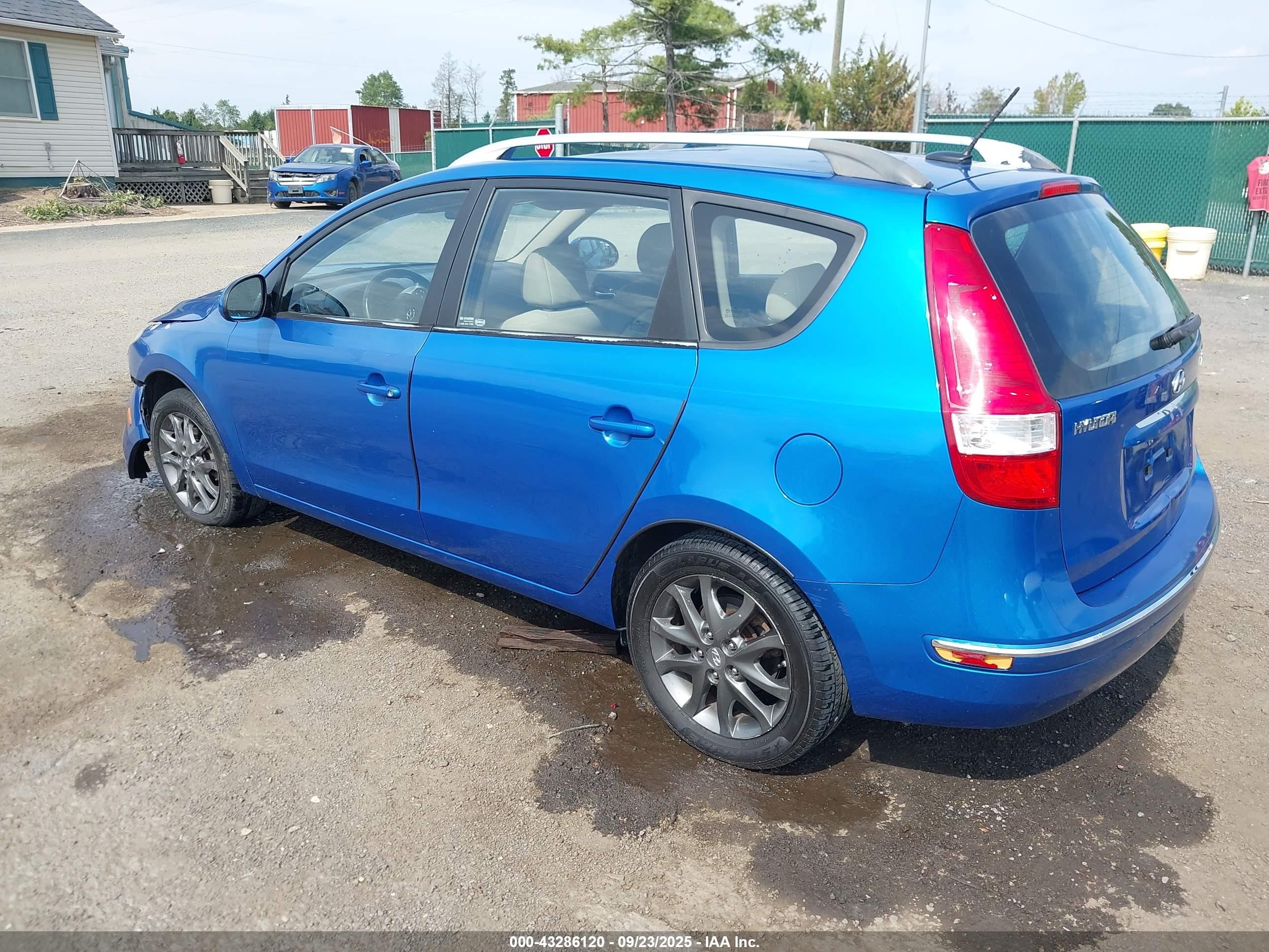 2012 Hyundai Elantra Touring Gls Blue vin: KMHDC8AE5CU134660