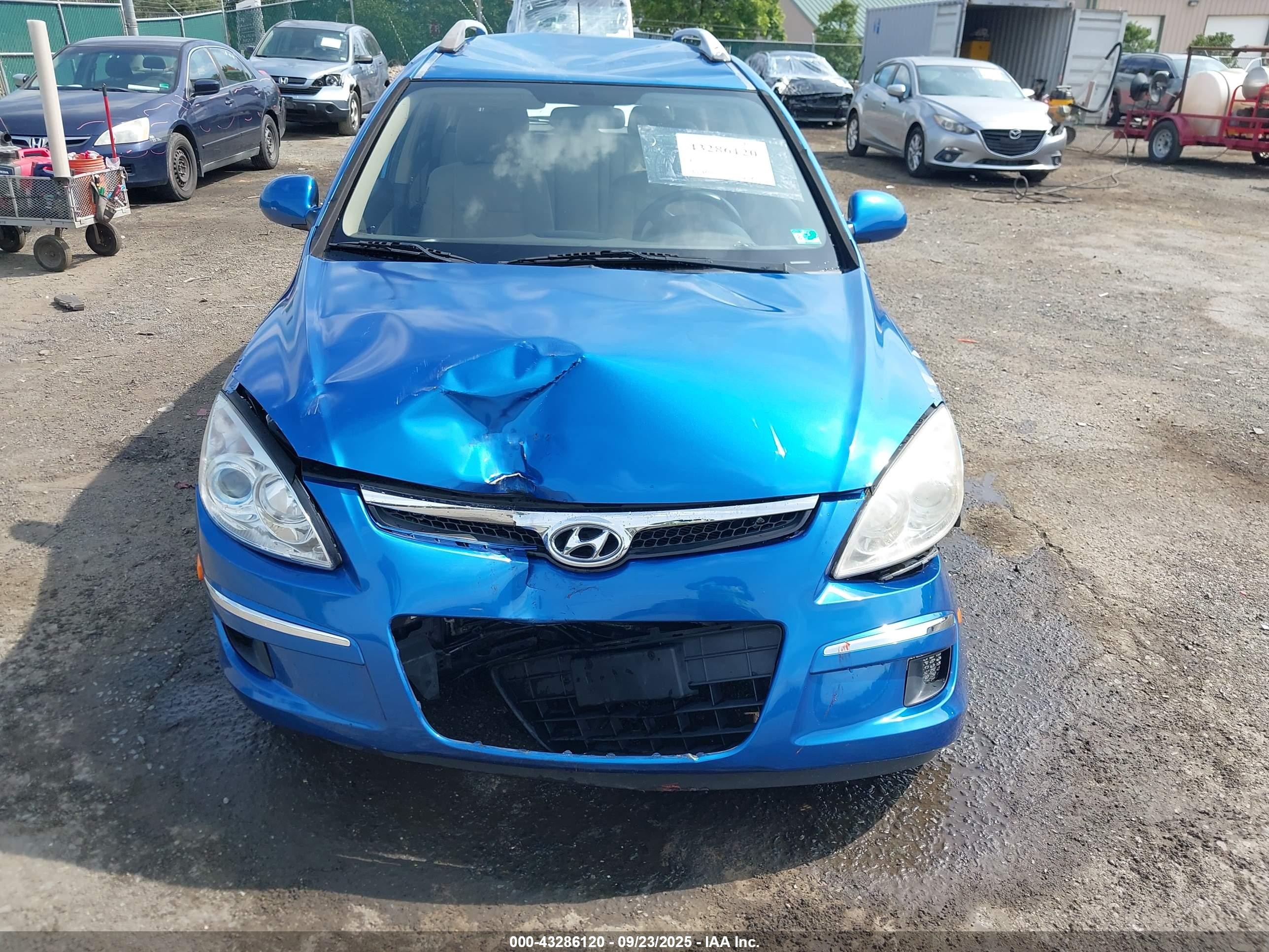 2012 Hyundai Elantra Touring Gls Blue vin: KMHDC8AE5CU134660