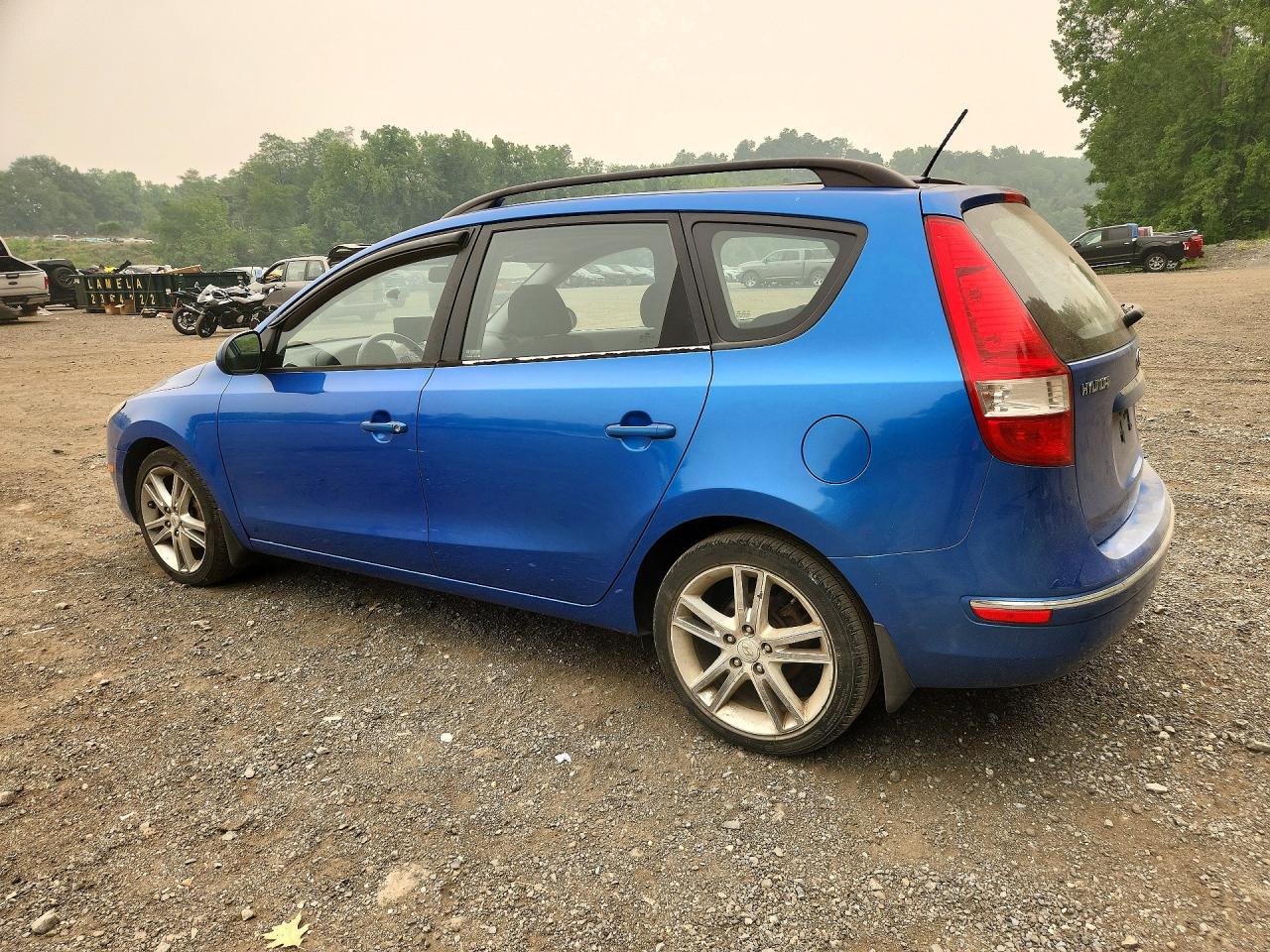 2010 Hyundai Elantra Touring Se Blue vin: KMHDC8AE6AU057035