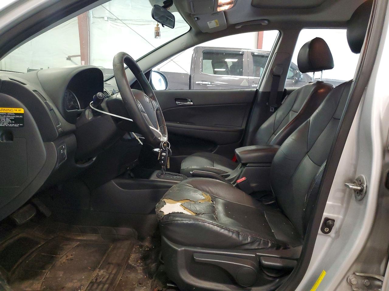 2011 Hyundai Elantra Touring Se Silver vin: KMHDC8AE6BU096547