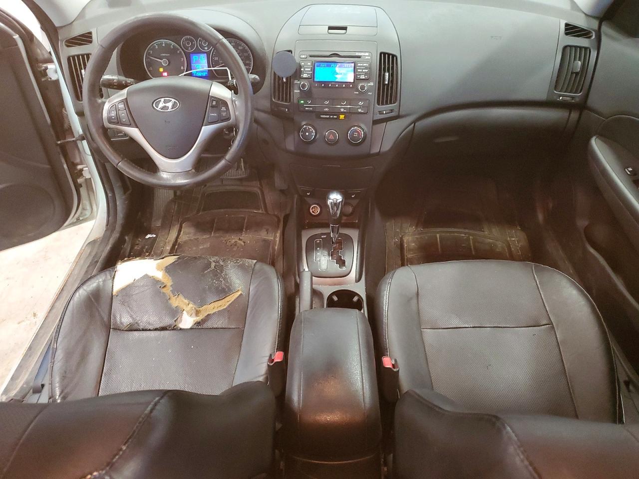 2011 Hyundai Elantra Touring Se Silver vin: KMHDC8AE6BU096547