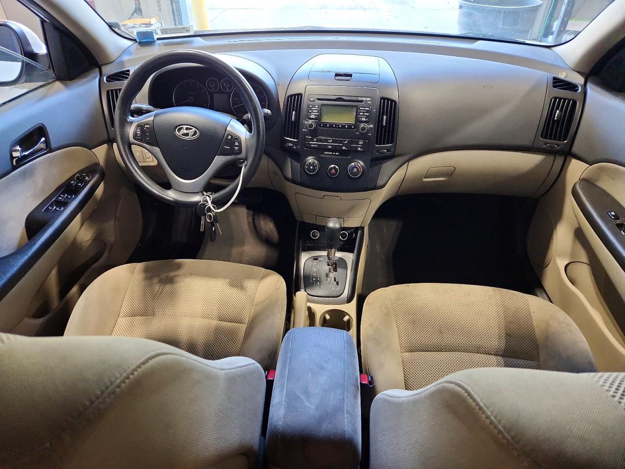 2011 Hyundai Elantra Touring Gls White vin: KMHDC8AE6BU113444