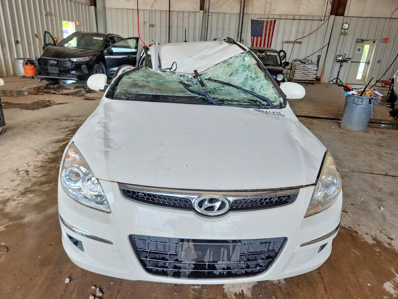 2011 Hyundai Elantra Touring Gls White vin: KMHDC8AE7BU088635