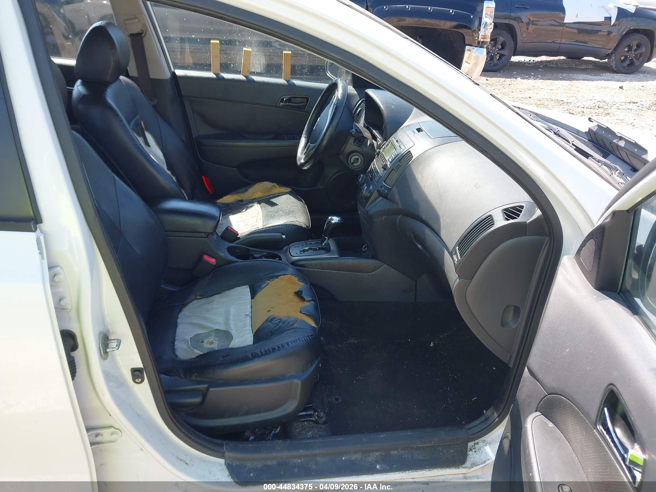 2012 Hyundai Elantra Touring Se Белый vin: KMHDC8AE7CU127127