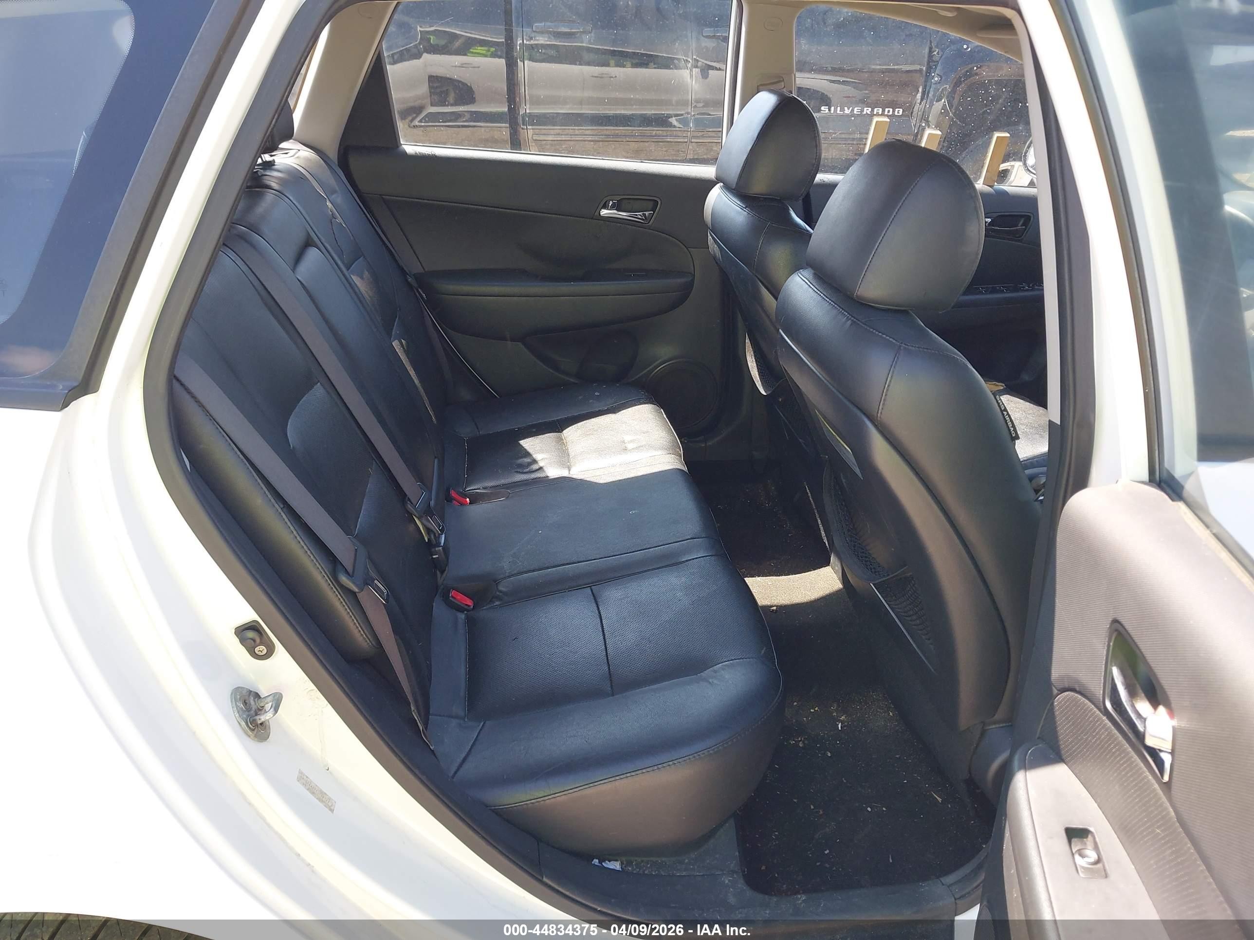 2012 Hyundai Elantra Touring Se Белый vin: KMHDC8AE7CU127127