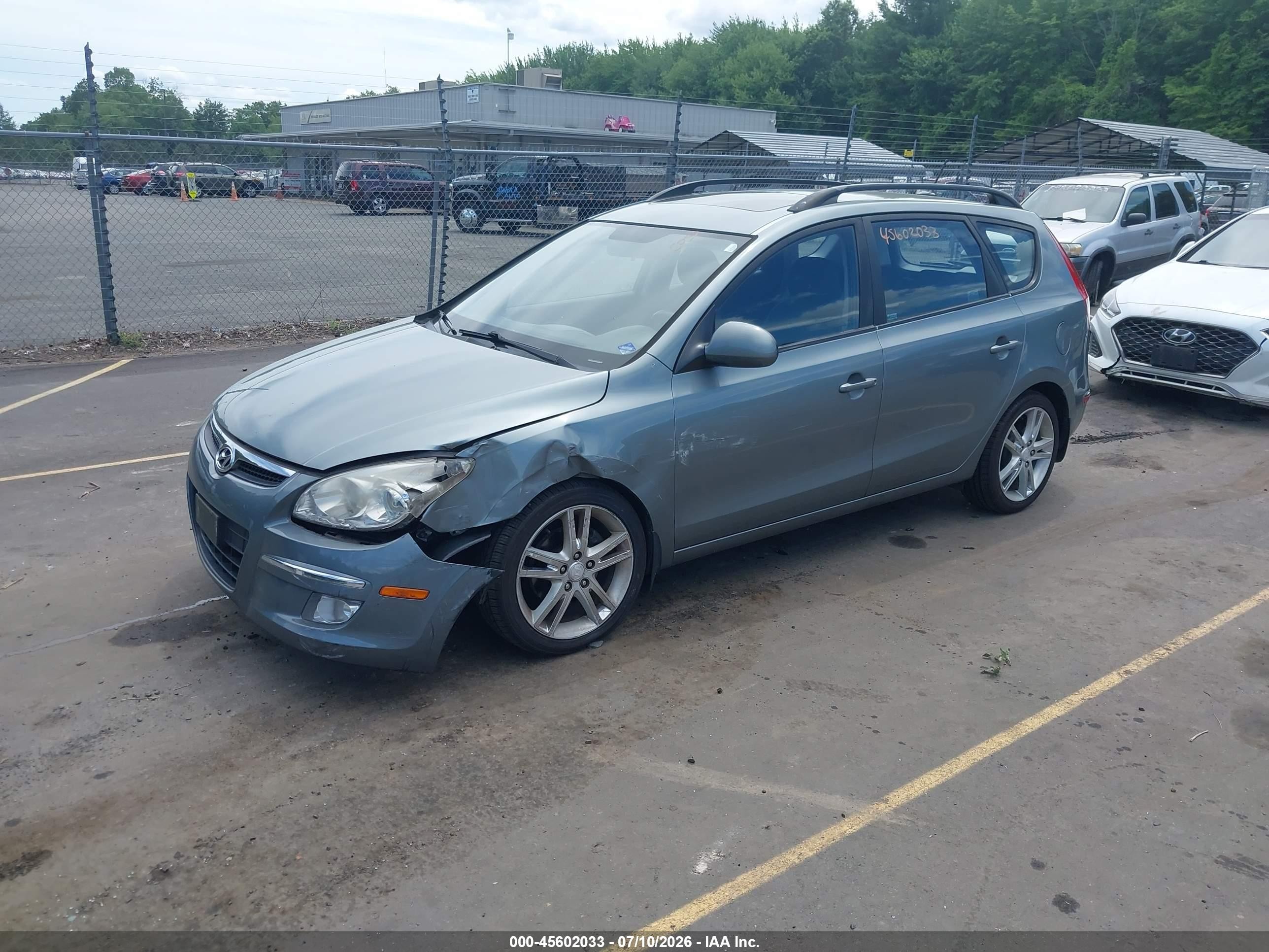 2010 Hyundai Elantra Touring Se Silver vin: KMHDC8AE8AU056601