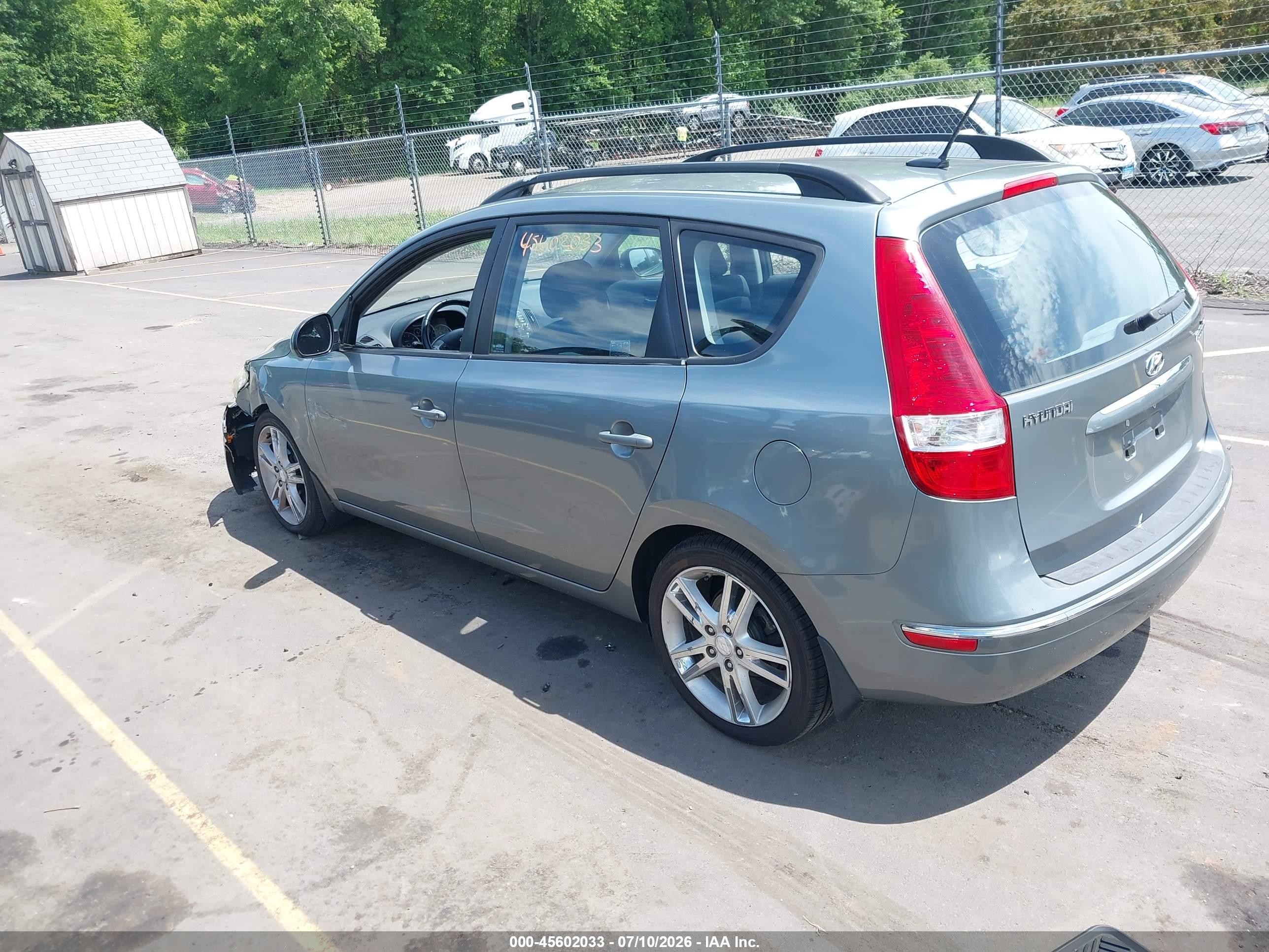 2010 Hyundai Elantra Touring Se Silver vin: KMHDC8AE8AU056601