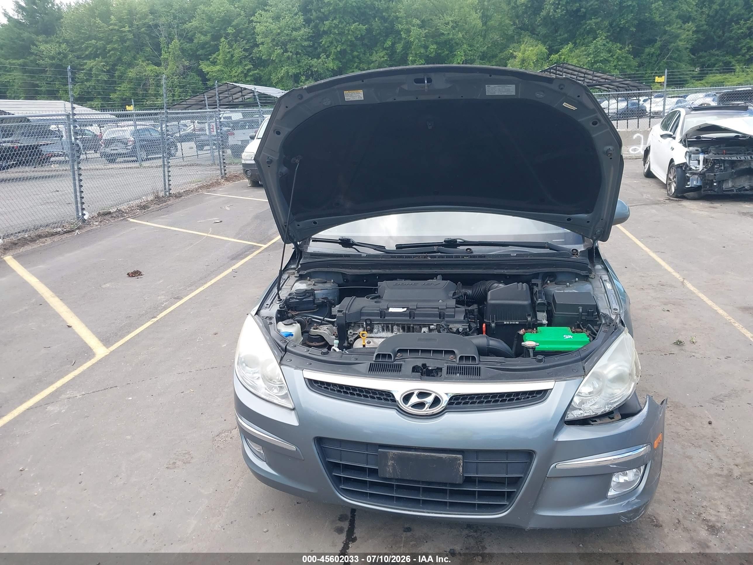 2010 Hyundai Elantra Touring Se Silver vin: KMHDC8AE8AU056601
