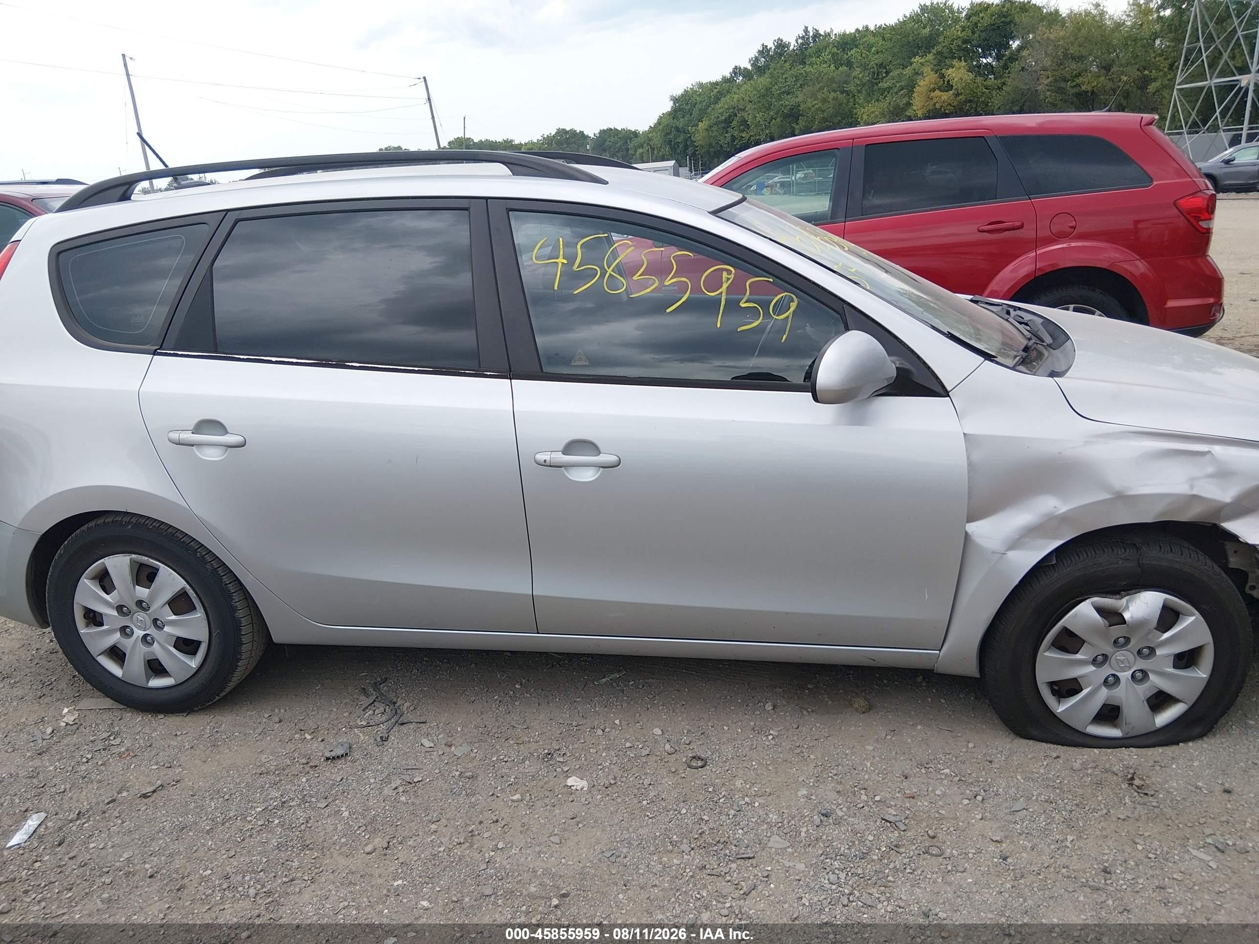 2010 Hyundai Elantra Touring Gls Silver vin: KMHDC8AE8AU064407