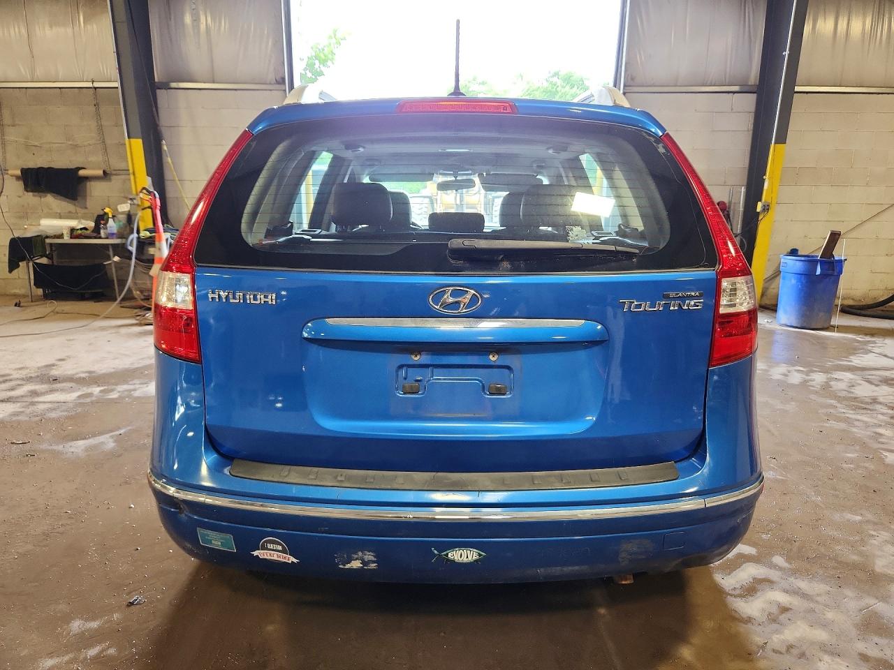 2011 Hyundai Elantra Touring Se Blue vin: KMHDC8AE8BU113820