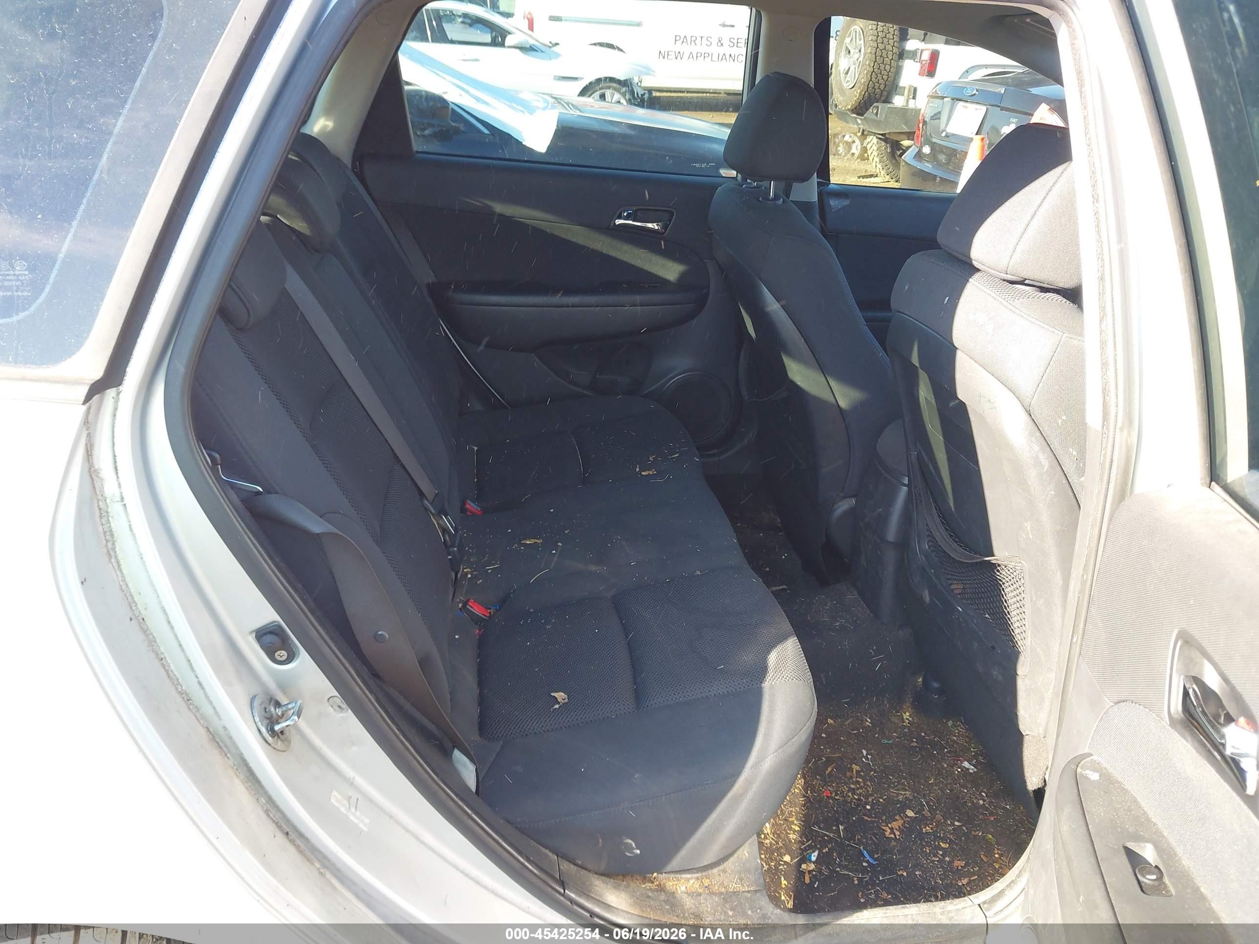 2010 Hyundai Elantra Touring Gls Серебряный vin: KMHDC8AE9AU060933