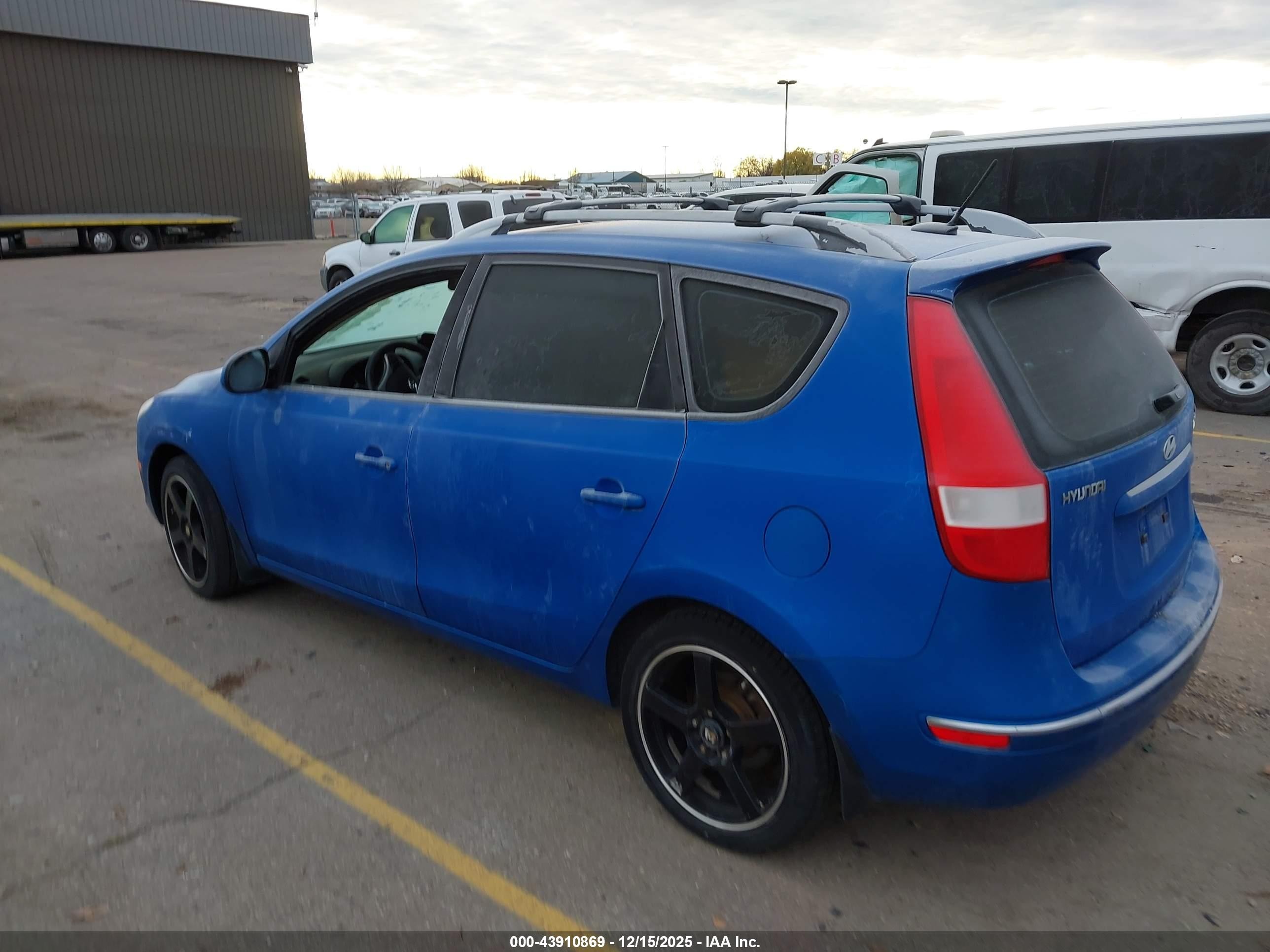 2011 Hyundai Elantra Touring Se Blue vin: KMHDC8AE9BU120193