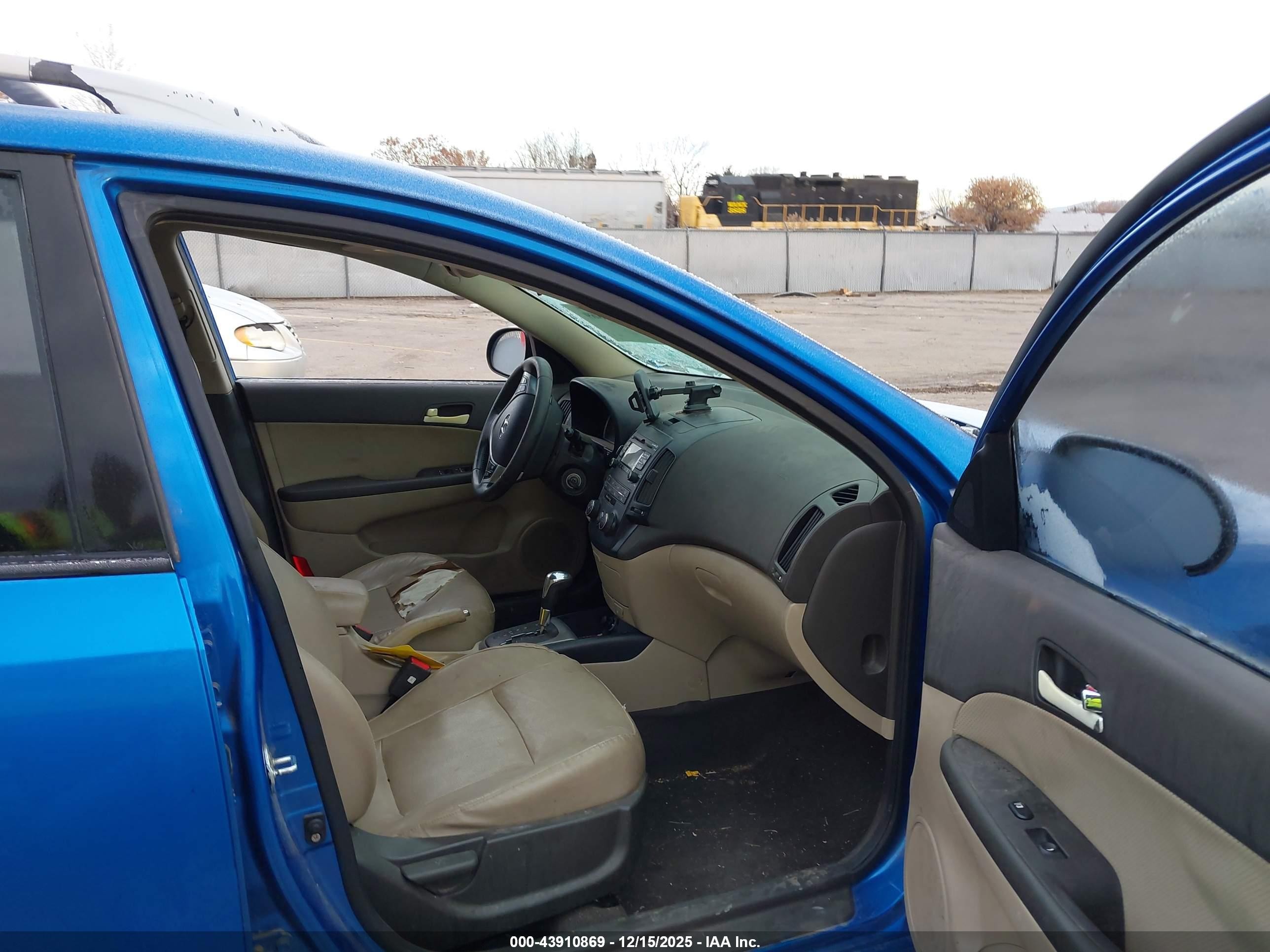 2011 Hyundai Elantra Touring Se Blue vin: KMHDC8AE9BU120193