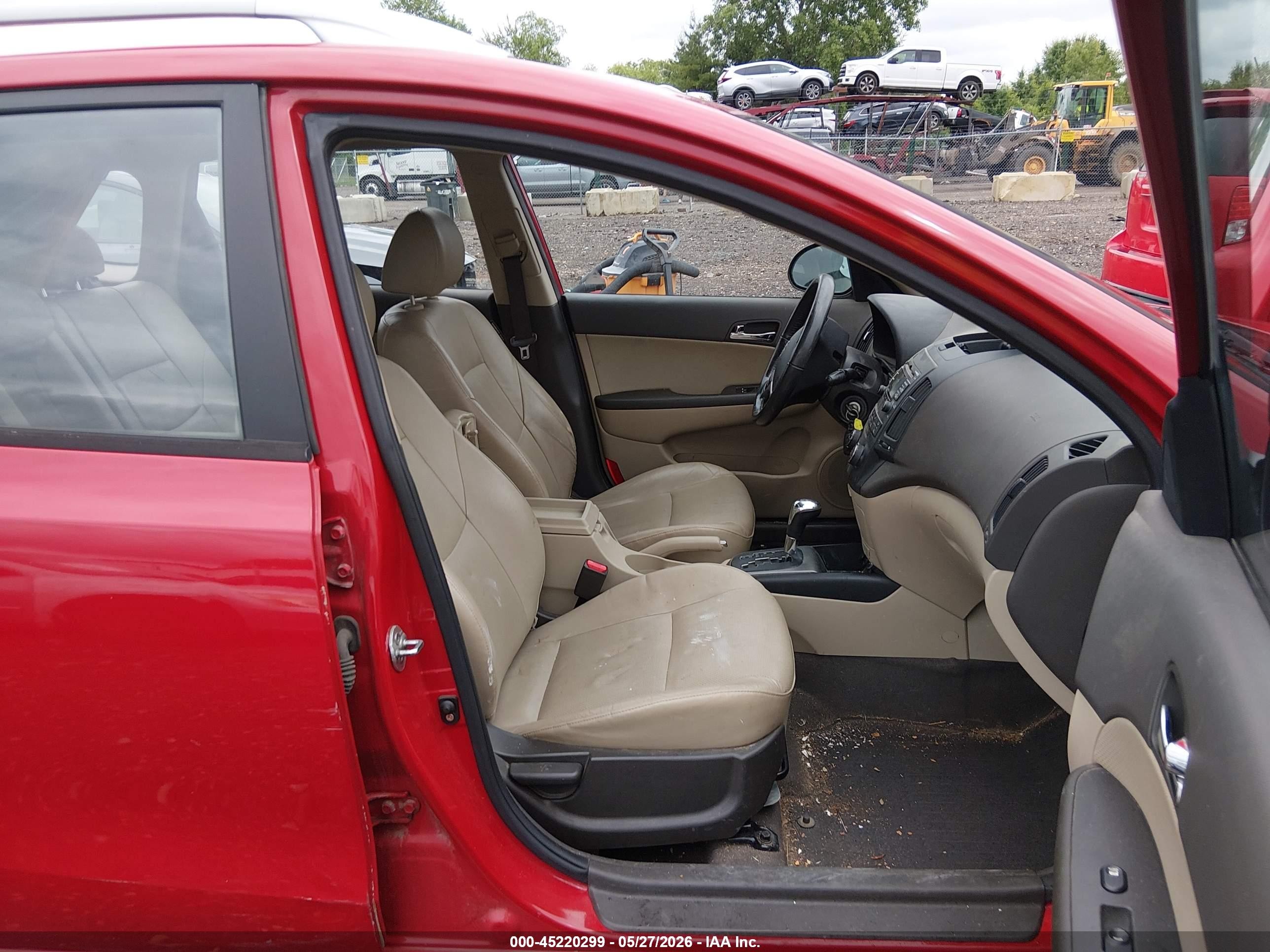 2012 Hyundai Elantra Touring Se Red vin: KMHDC8AE9CU143023