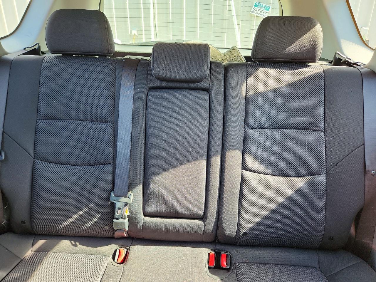 2012 Hyundai Elantra Touring Gls Silver vin: KMHDC8AE9CU152465