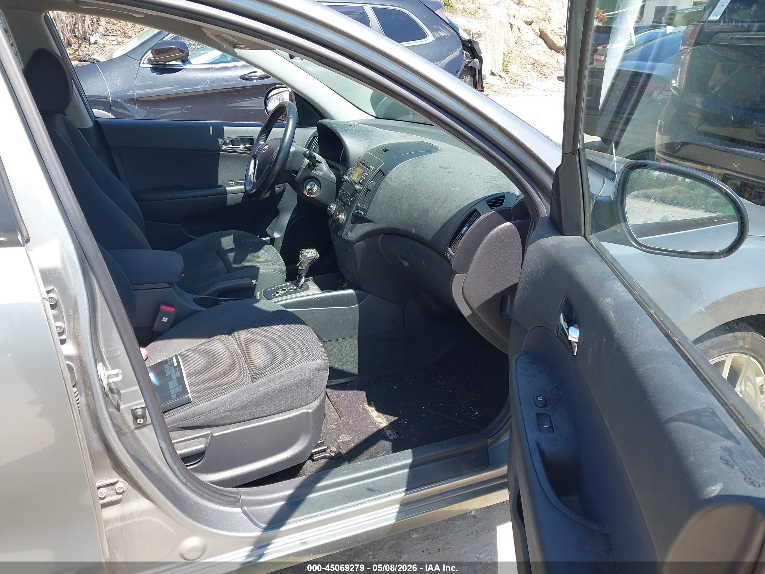 2010 Hyundai Elantra Touring Se Серый vin: KMHDC8AEXAU070242