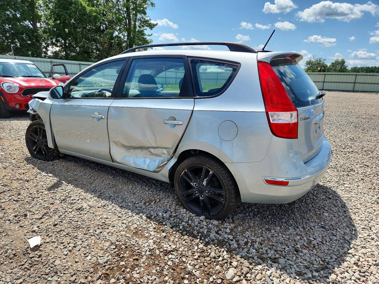 2010 Hyundai Elantra Touring Se Серебряный vin: KMHDC8AEXAU074663