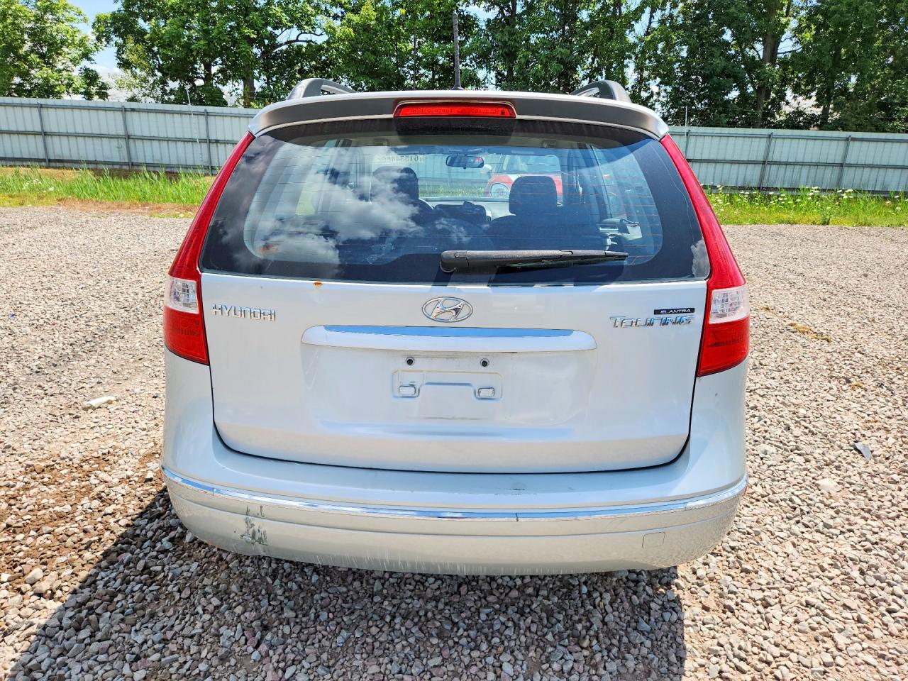2010 Hyundai Elantra Touring Se Серебряный vin: KMHDC8AEXAU074663