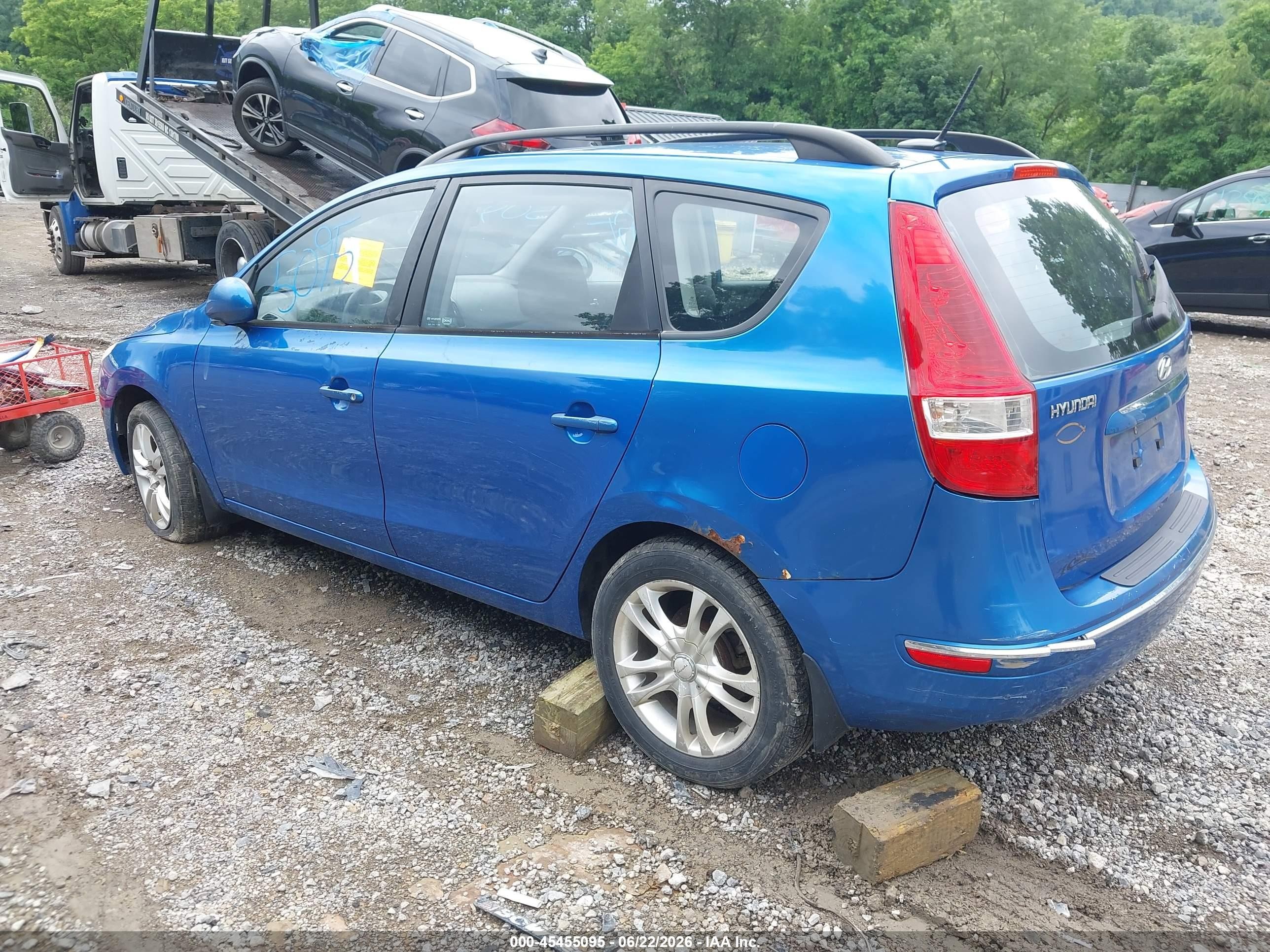 2010 Hyundai Elantra Touring Se Blue vin: KMHDC8AEXAU076509