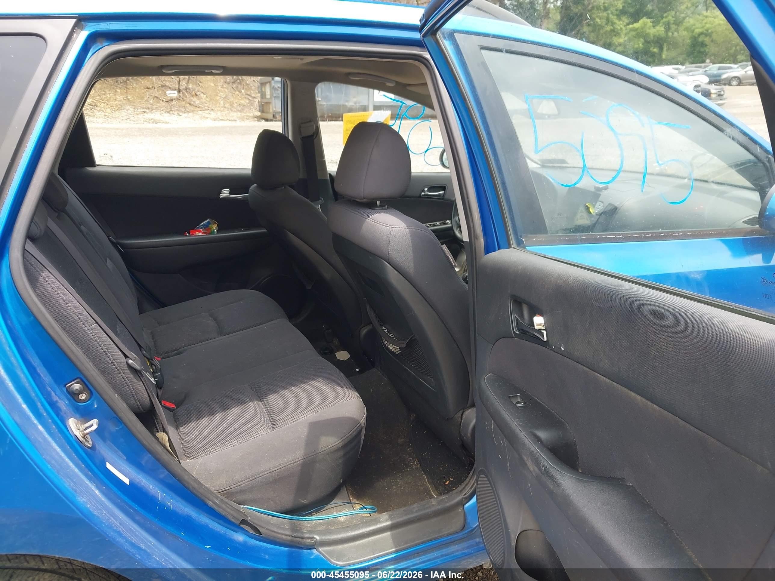 2010 Hyundai Elantra Touring Se Blue vin: KMHDC8AEXAU076509