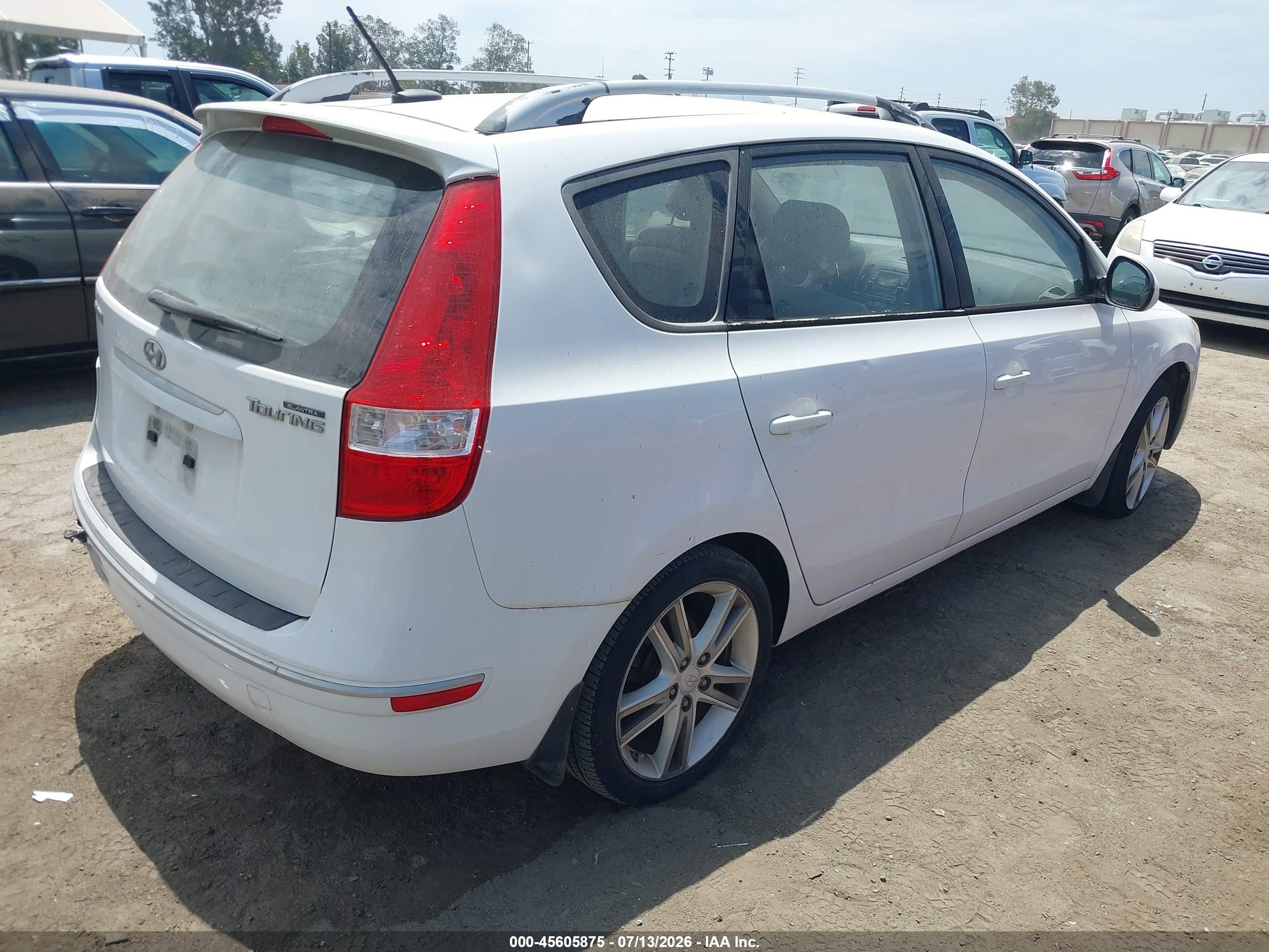 2012 Hyundai Elantra Touring Se Белый vin: KMHDC8AEXCU128174