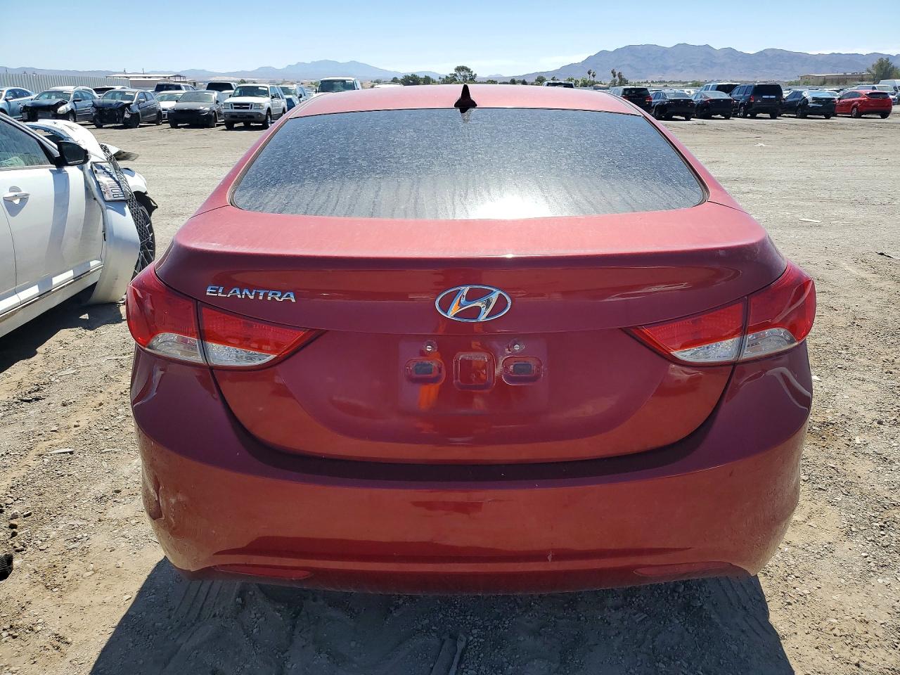 2011 Hyundai Elantra Gls Red vin: KMHDH4AE0BU090916