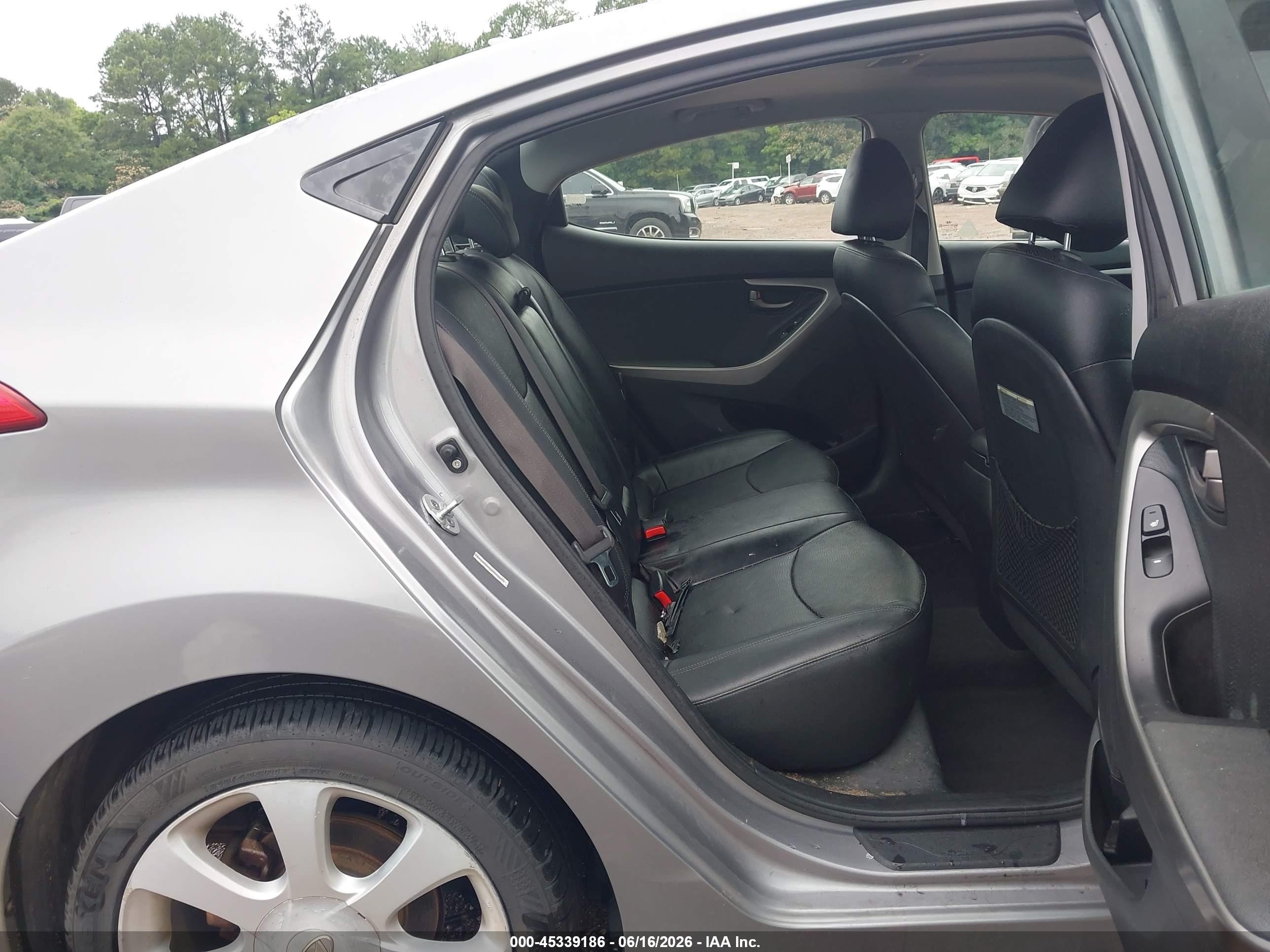 2011 Hyundai Elantra Limited (ulsan Plant) Silver vin: KMHDH4AE0BU101221