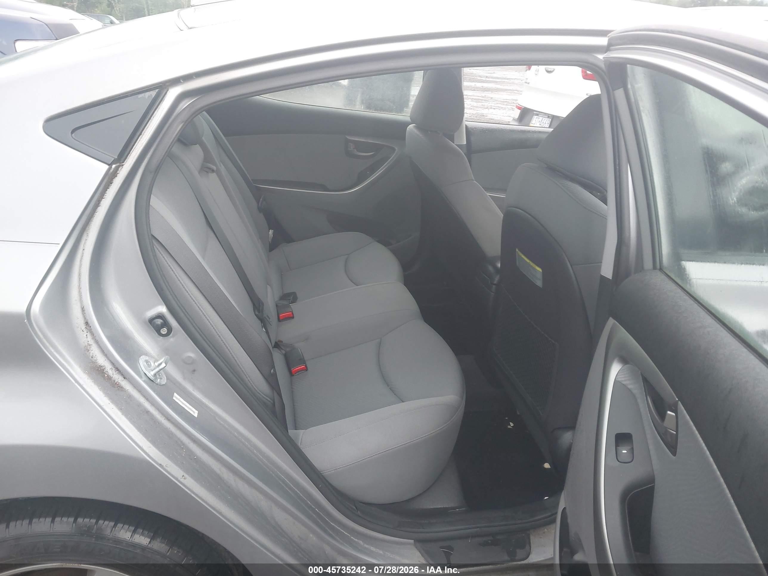 2011 Hyundai Elantra Gls (ulsan Plant) Silver vin: KMHDH4AE0BU107603