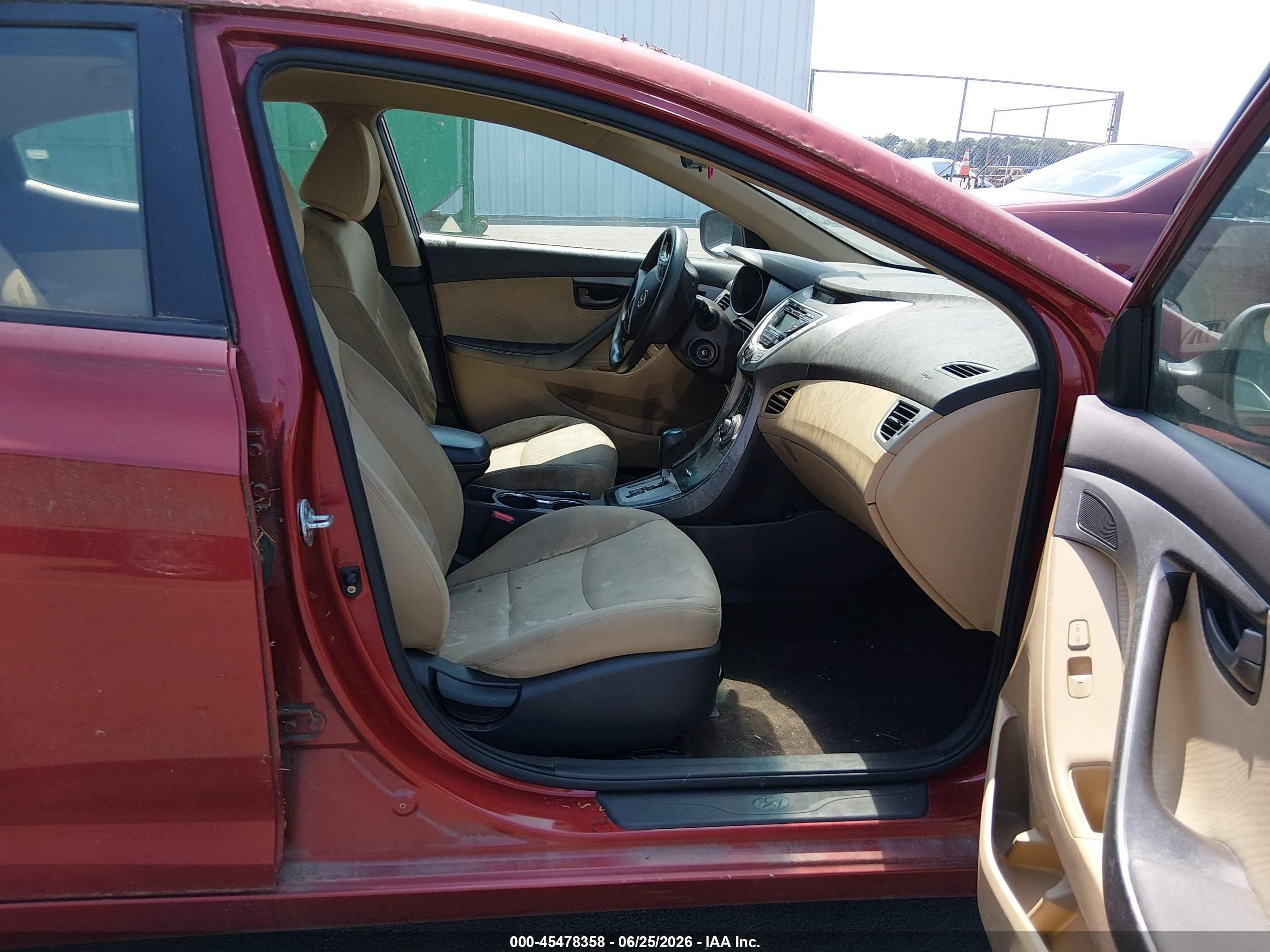 2011 Hyundai Elantra Gls (ulsan Plant) Красный vin: KMHDH4AE0BU150676