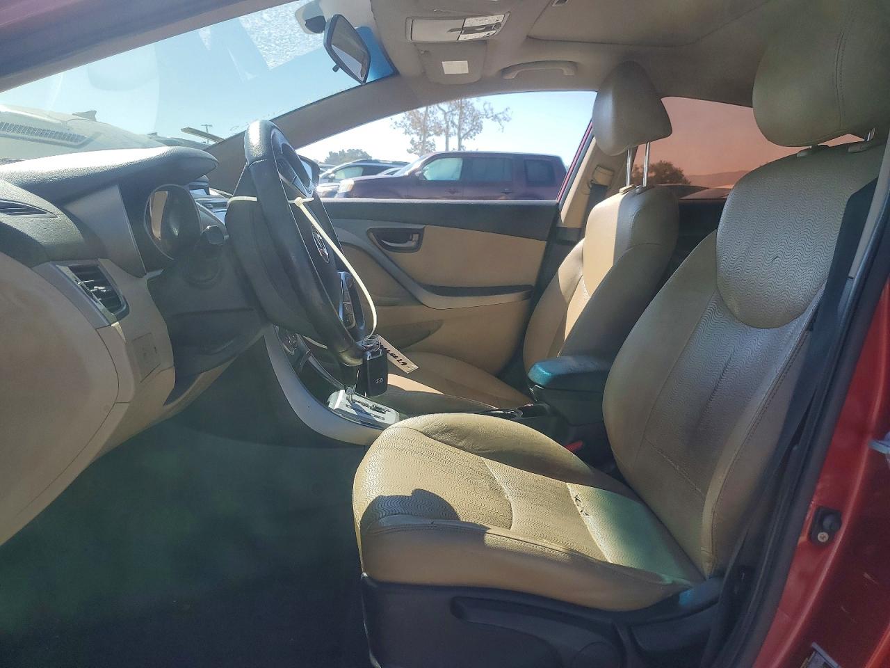 2011 Hyundai Elantra Limited Red vin: KMHDH4AE0BU157708