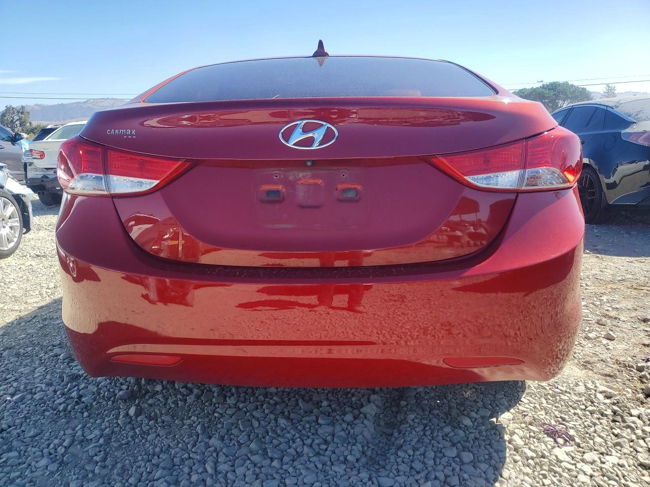 2011 Hyundai Elantra Limited Red vin: KMHDH4AE0BU157708