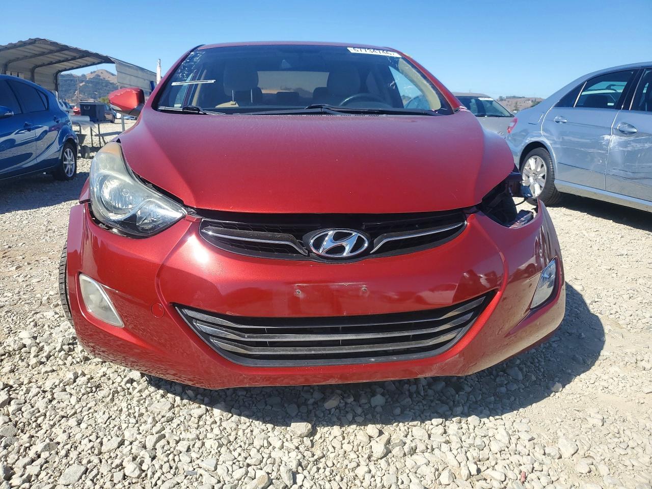 2011 Hyundai Elantra Limited Red vin: KMHDH4AE0BU157708