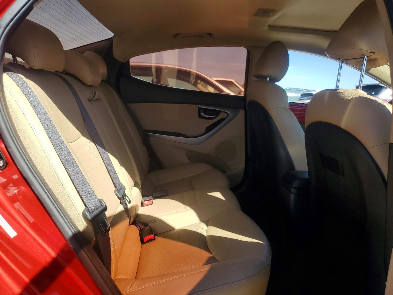 2011 Hyundai Elantra Limited Red vin: KMHDH4AE0BU157708