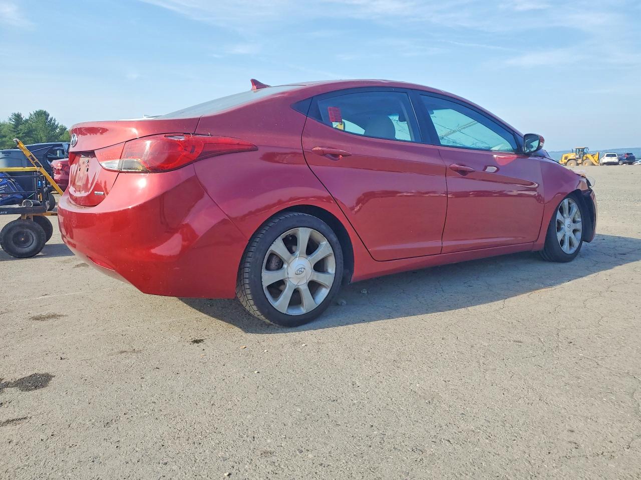 2011 Hyundai Elantra Limited Red vin: KMHDH4AE0BU159149