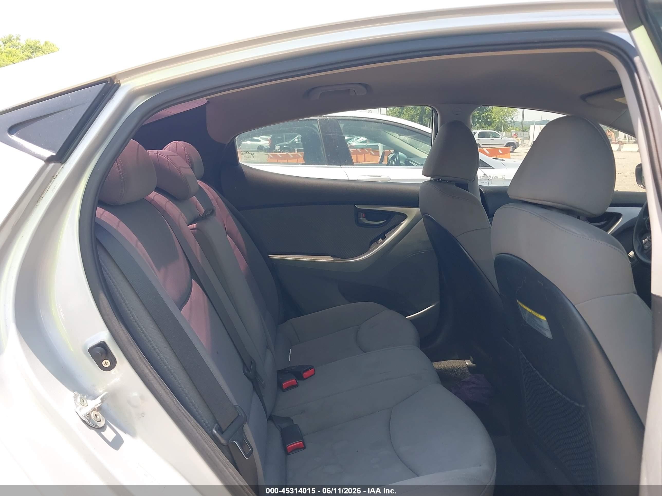 2012 Hyundai Elantra Gls (ulsan Plant) Серебряный vin: KMHDH4AE0CU328751