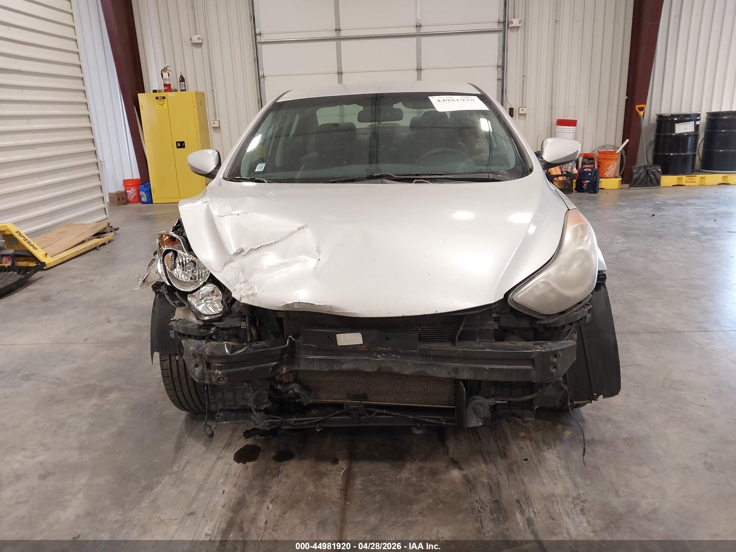 2012 Hyundai Elantra Gls (ulsan Plant) Silver vin: KMHDH4AE0CU375584