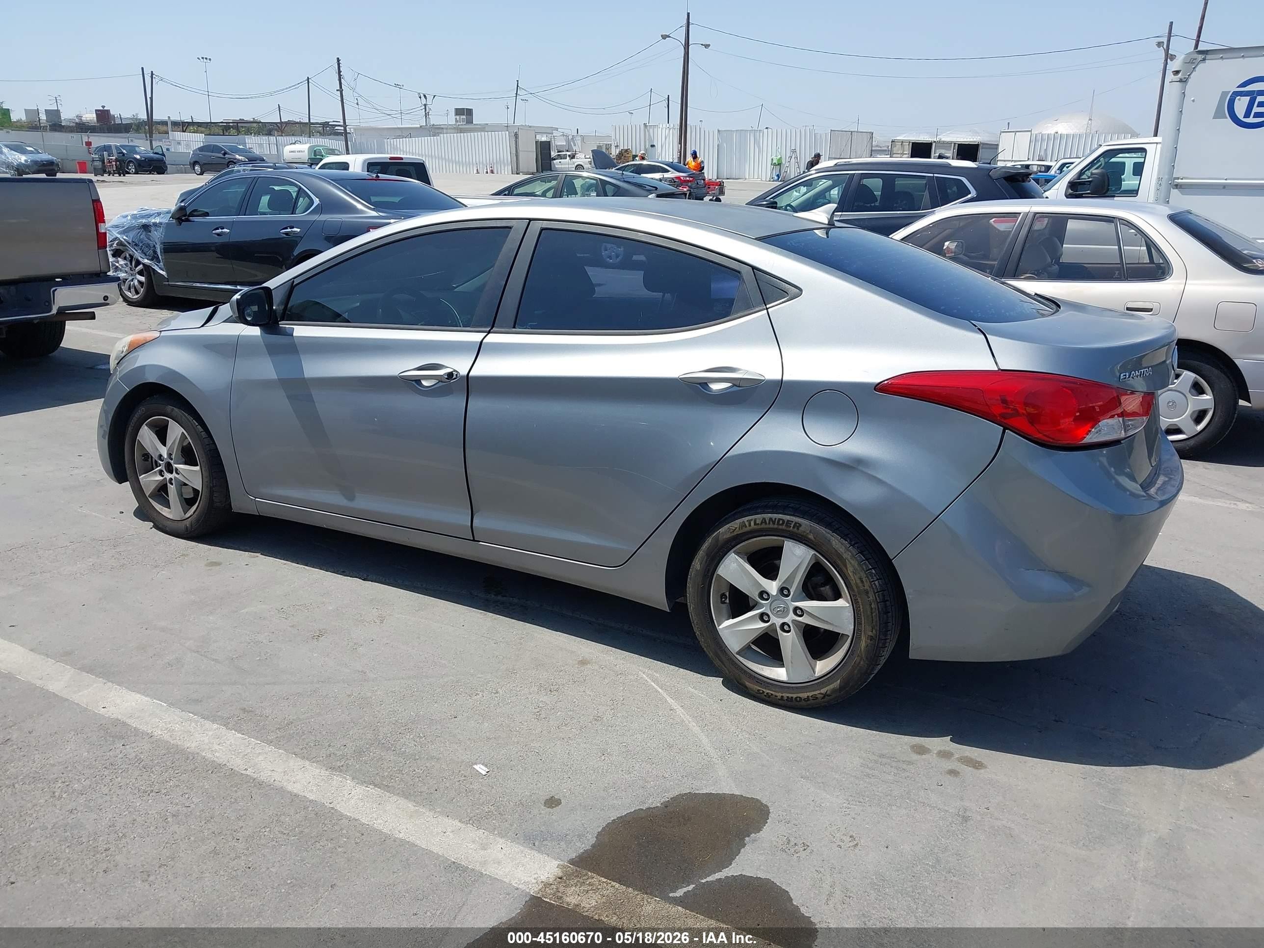 2013 Hyundai Elantra Gls Gray vin: KMHDH4AE0DU009402