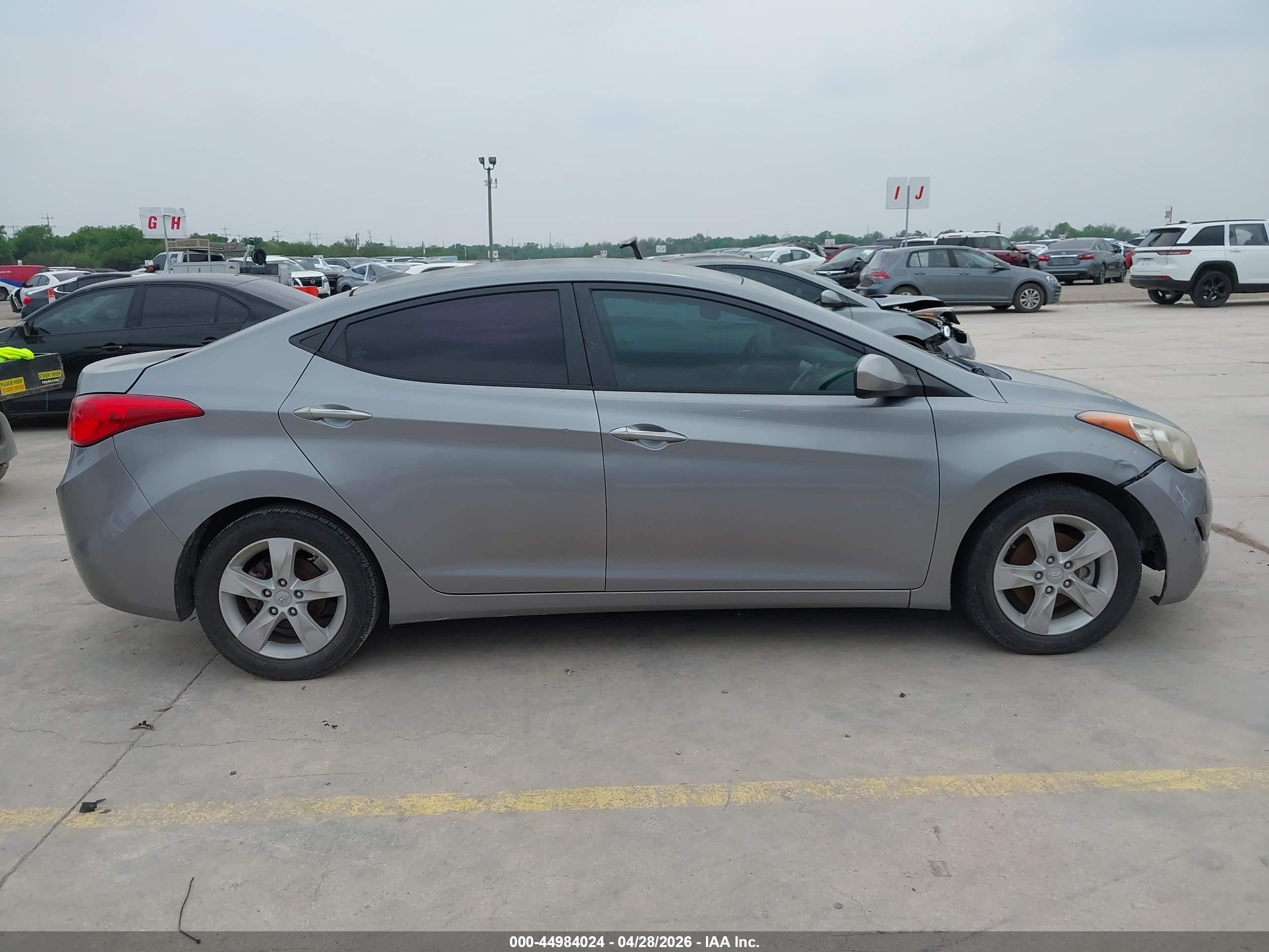 2013 Hyundai Elantra Gls/limited Серебряный vin: KMHDH4AE0DU498335