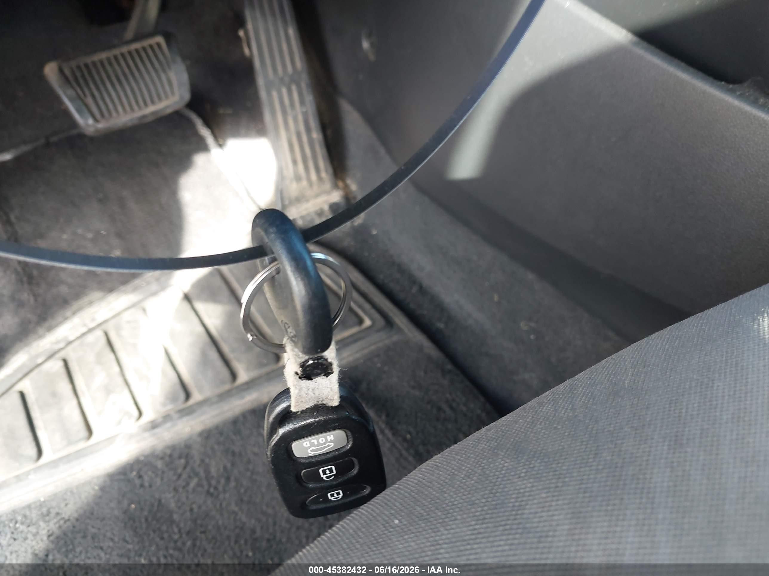 2013 Hyundai Elantra Gls Blue vin: KMHDH4AE0DU530409