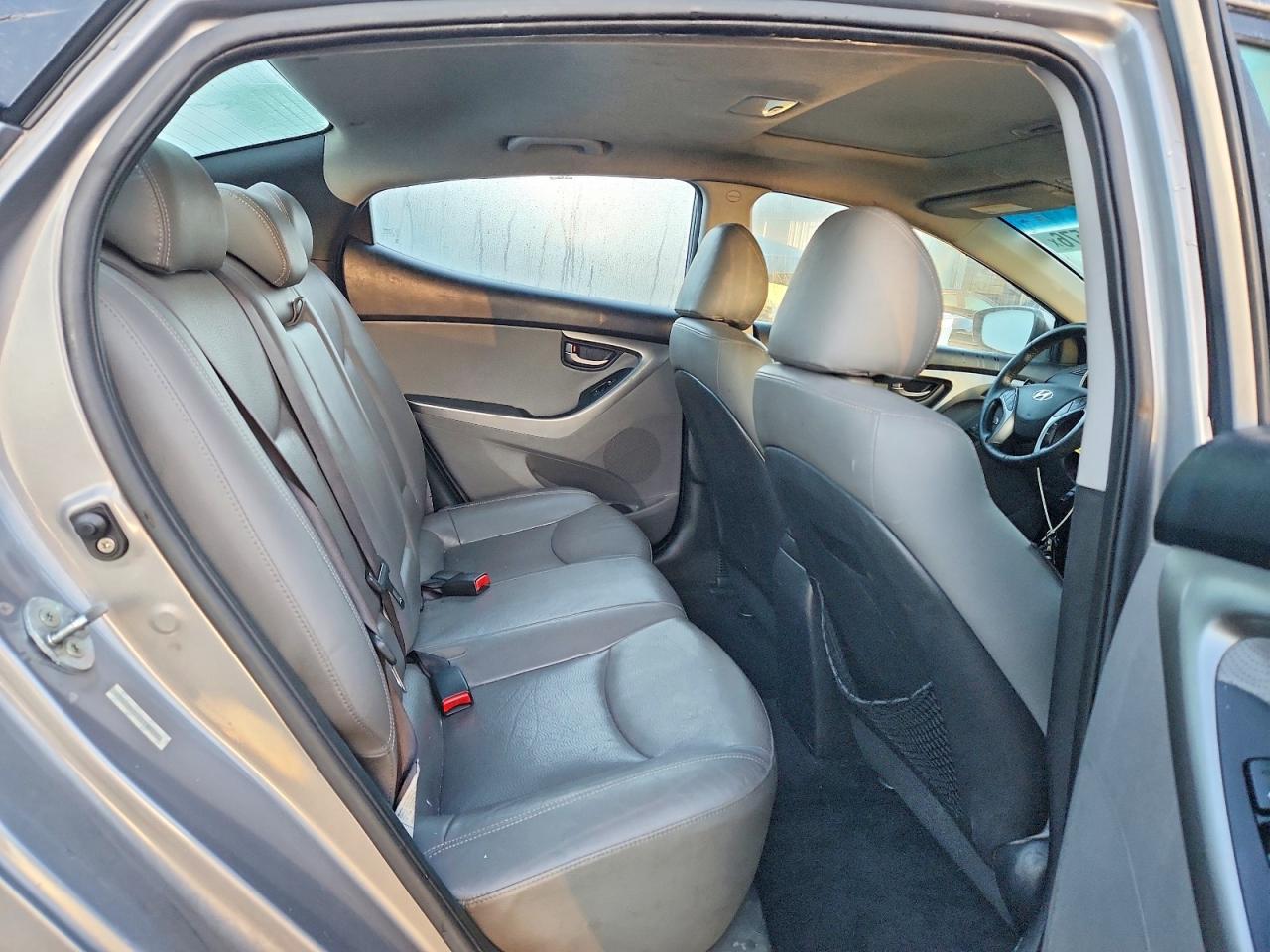 2013 Hyundai Elantra Limited Silver vin: KMHDH4AE0DU531060