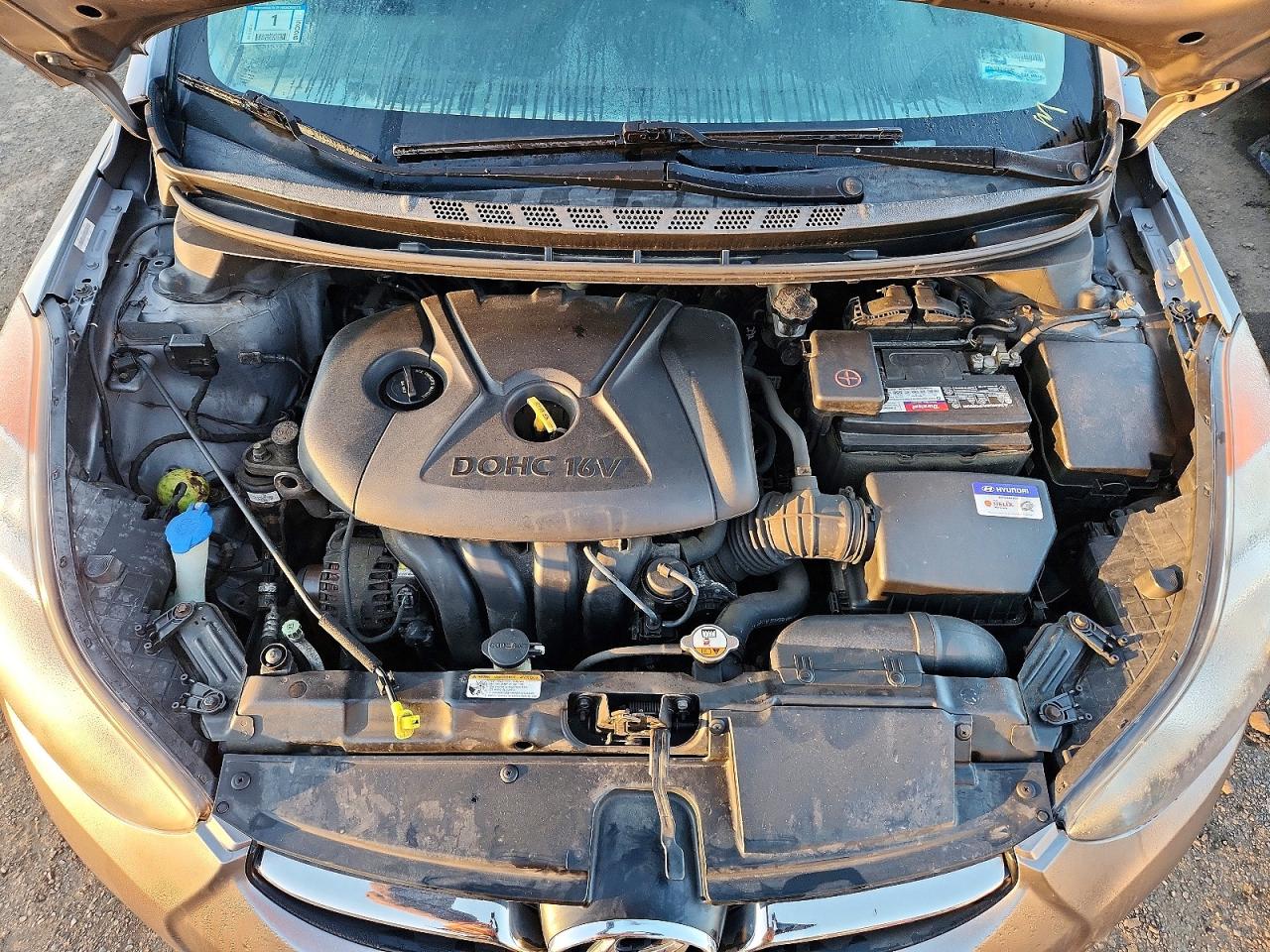 2013 Hyundai Elantra Limited Silver vin: KMHDH4AE0DU531060