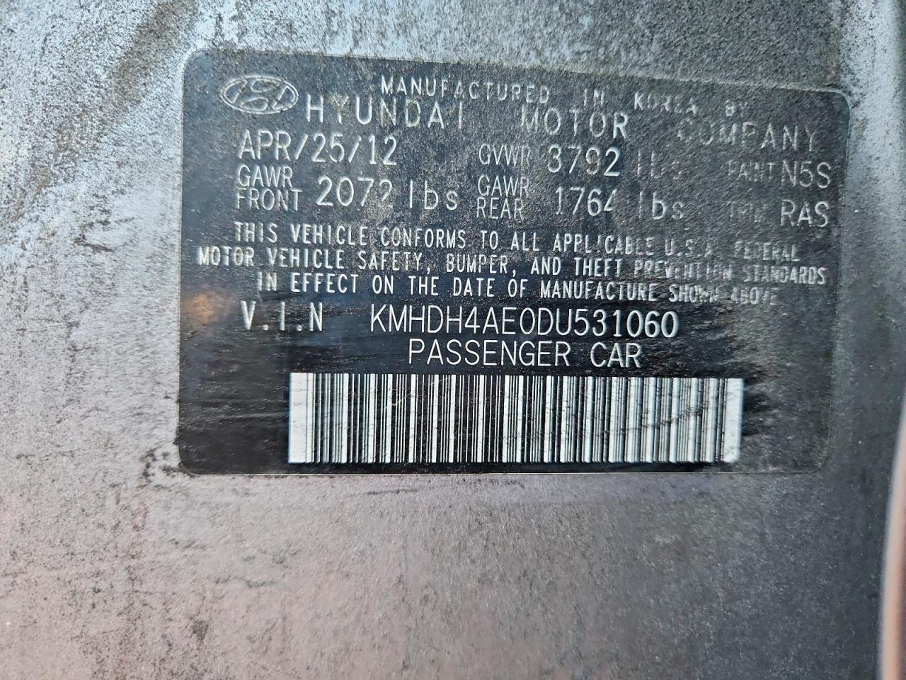 2013 Hyundai Elantra Limited Silver vin: KMHDH4AE0DU531060
