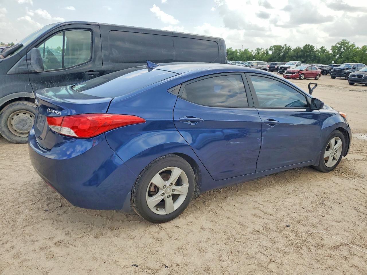 2013 Hyundai Elantra Gls Blue vin: KMHDH4AE0DU534685