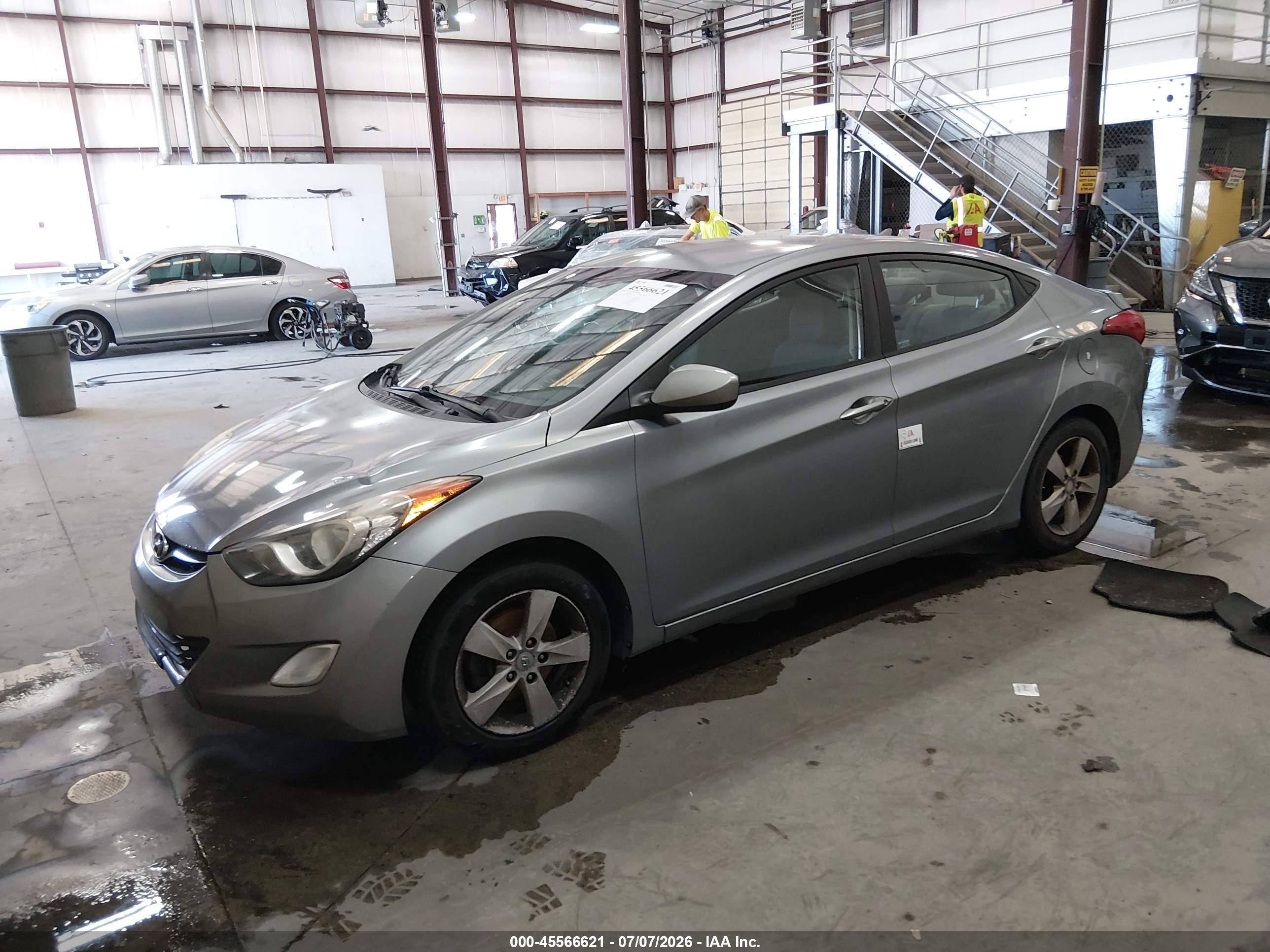 2013 Hyundai Elantra Gls Silver vin: KMHDH4AE0DU588276