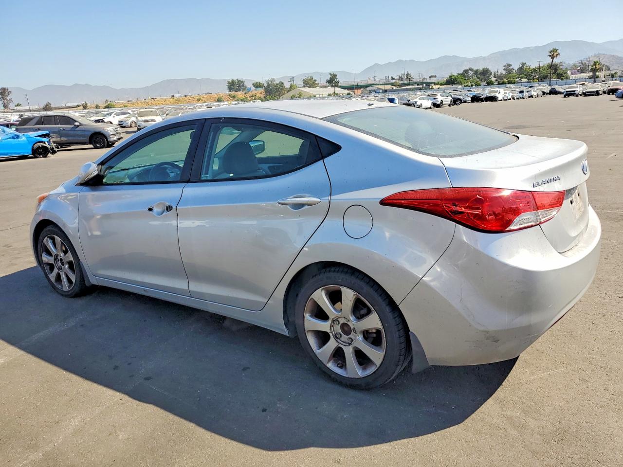 2013 Hyundai Elantra Limited Silver vin: KMHDH4AE0DU661596