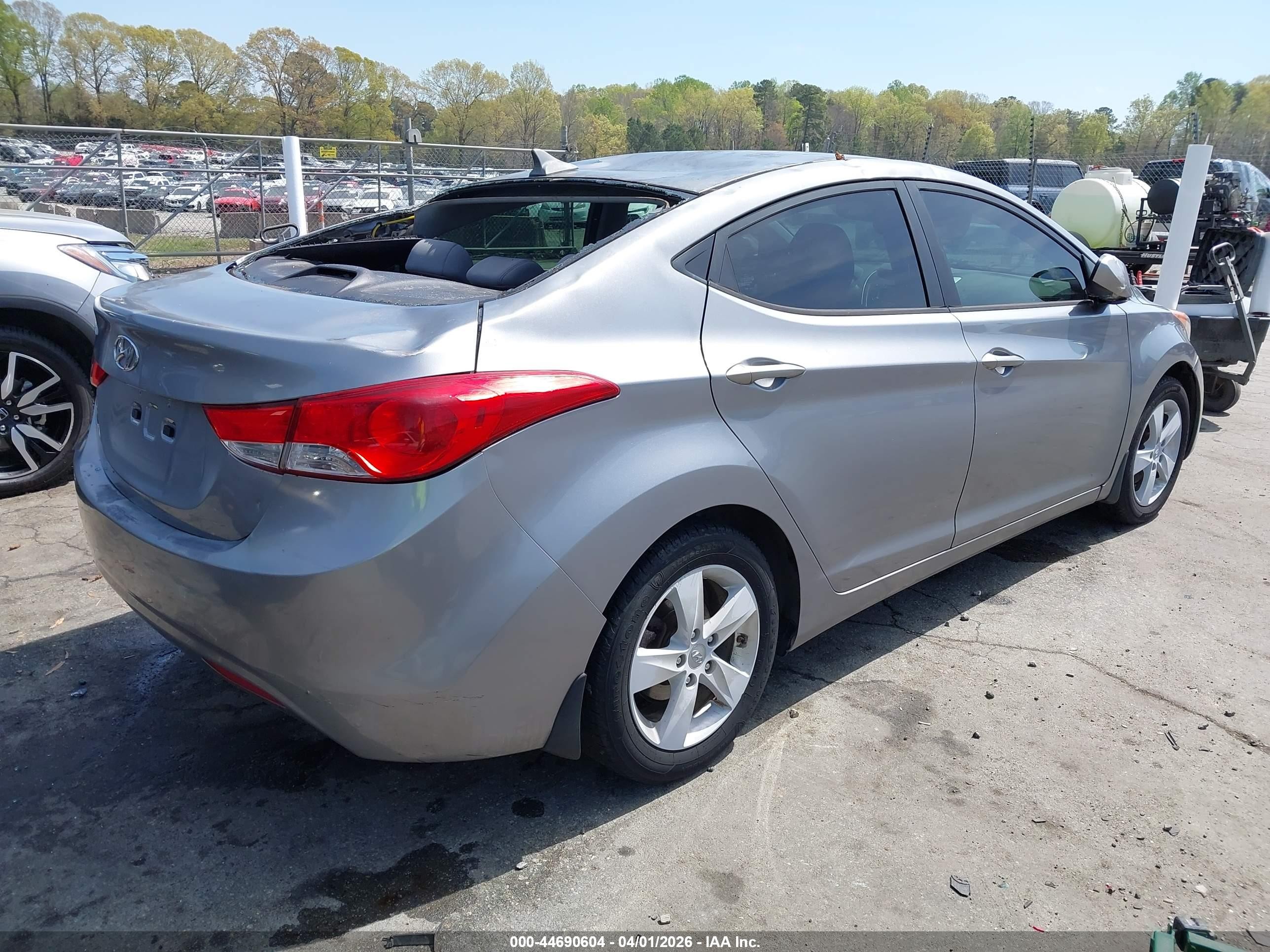 2013 Hyundai Elantra Gls Gray vin: KMHDH4AE0DU665616