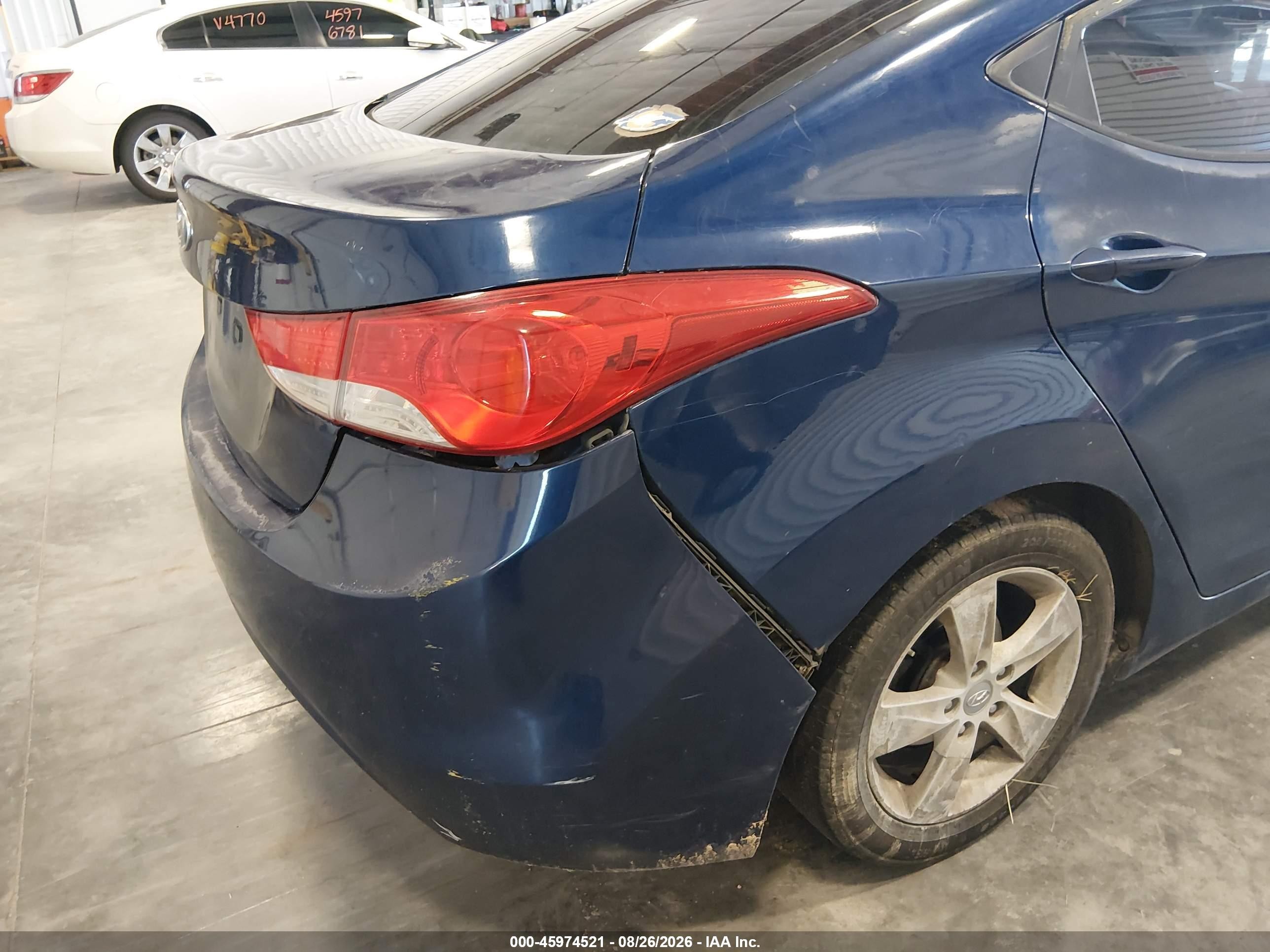 2013 Hyundai Elantra Gls Blue vin: KMHDH4AE0DU684893