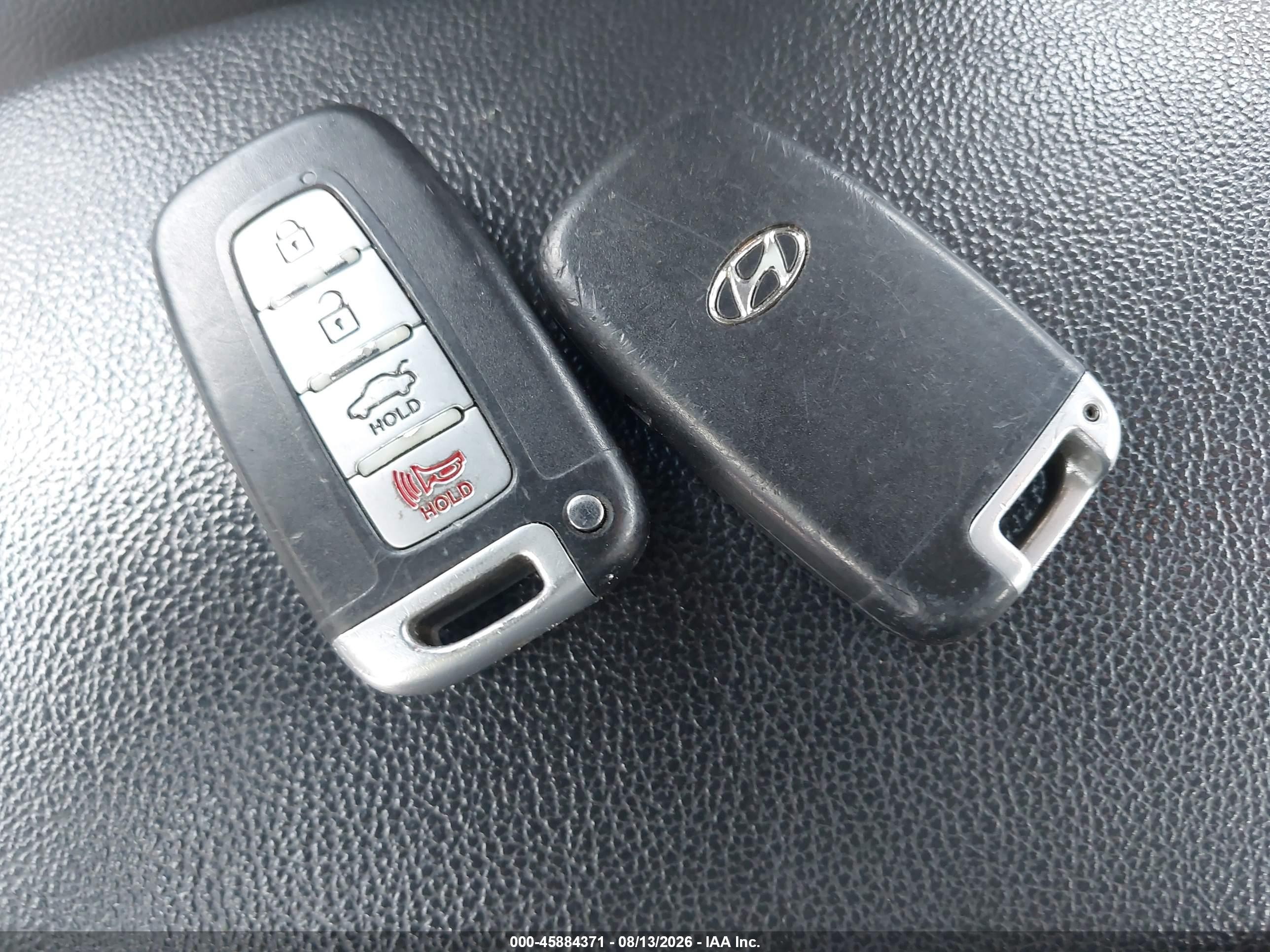 2013 Hyundai Elantra Limited Gray vin: KMHDH4AE0DU689477