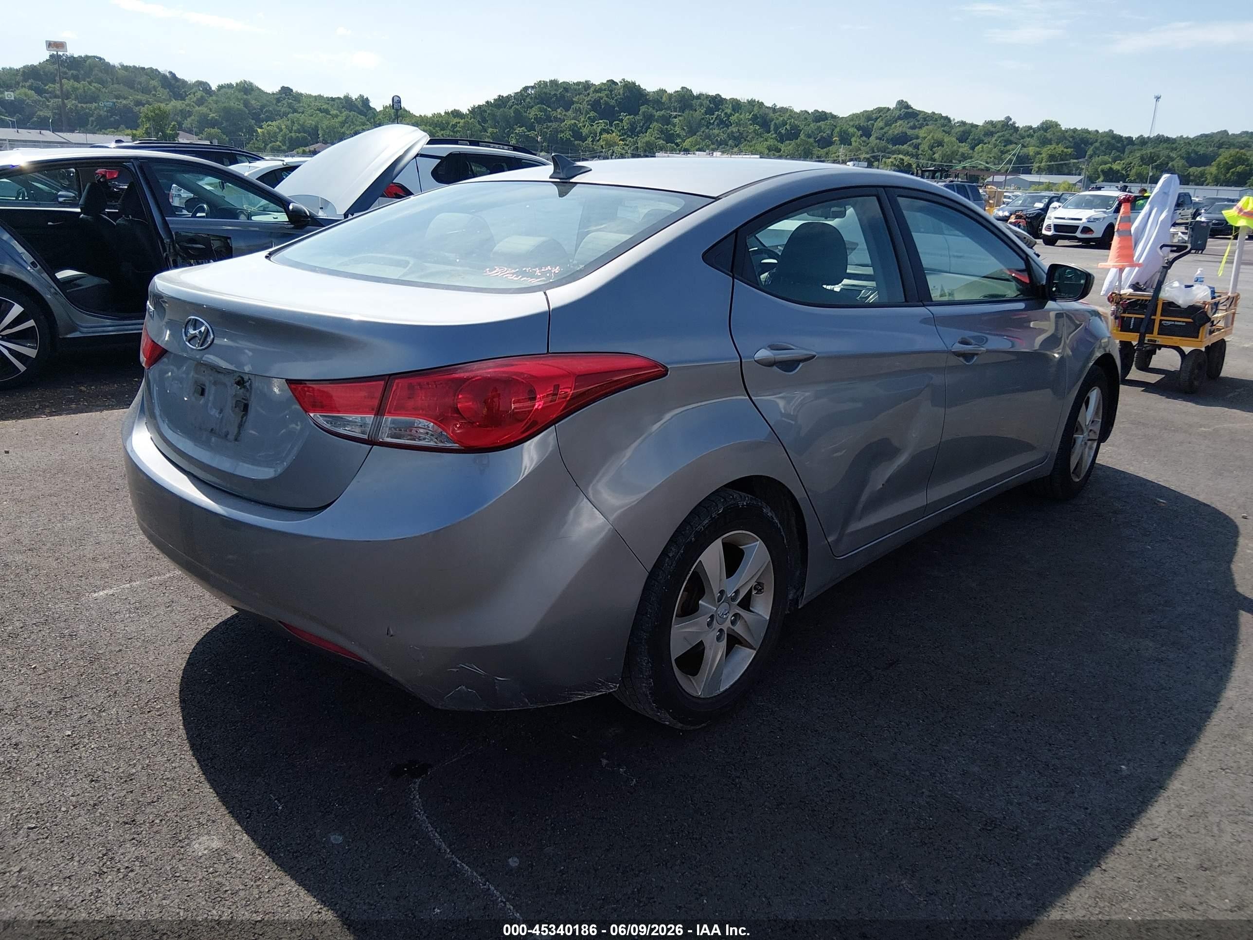 2013 Hyundai Elantra Gls Gray vin: KMHDH4AE0DU719092